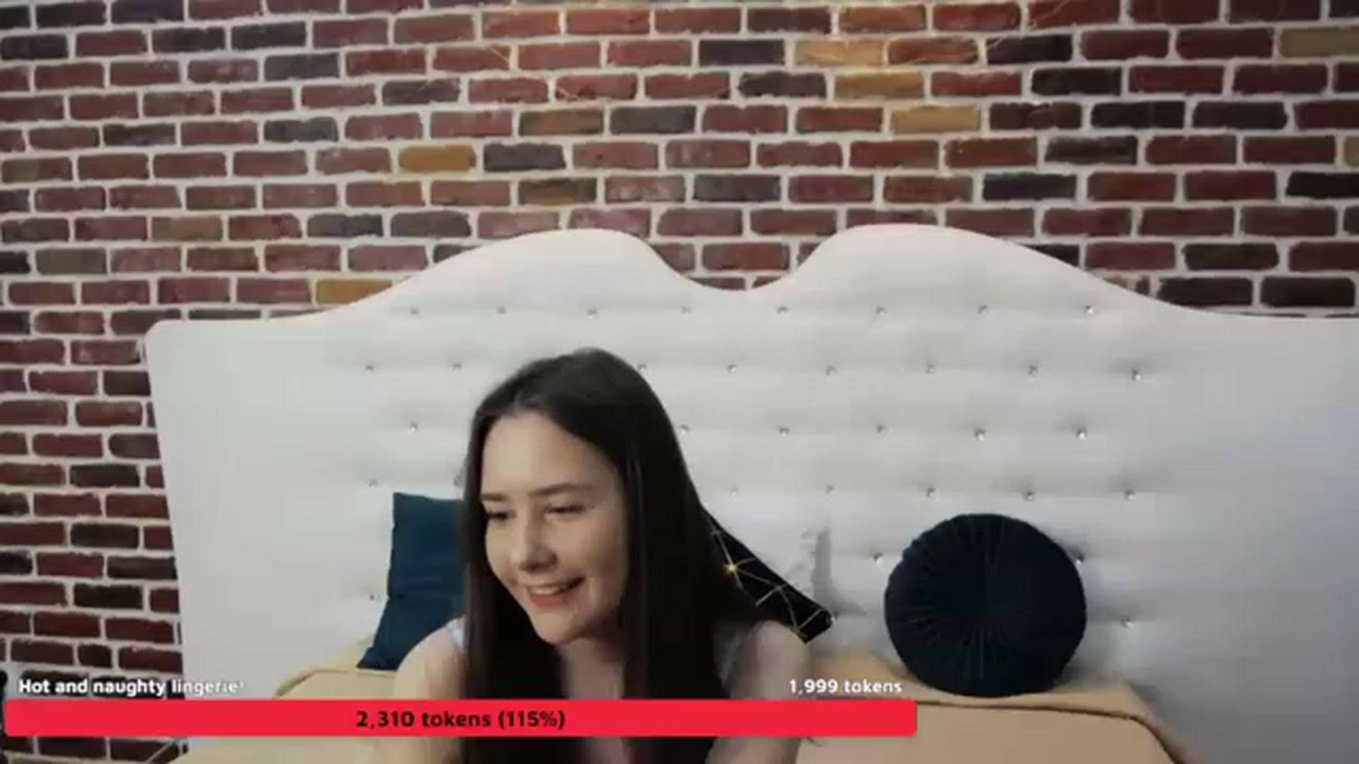 Gallery image thumbnail from Radiance's myfreecams stream on, 03/15/2023, 14:52 image 19 of 20
