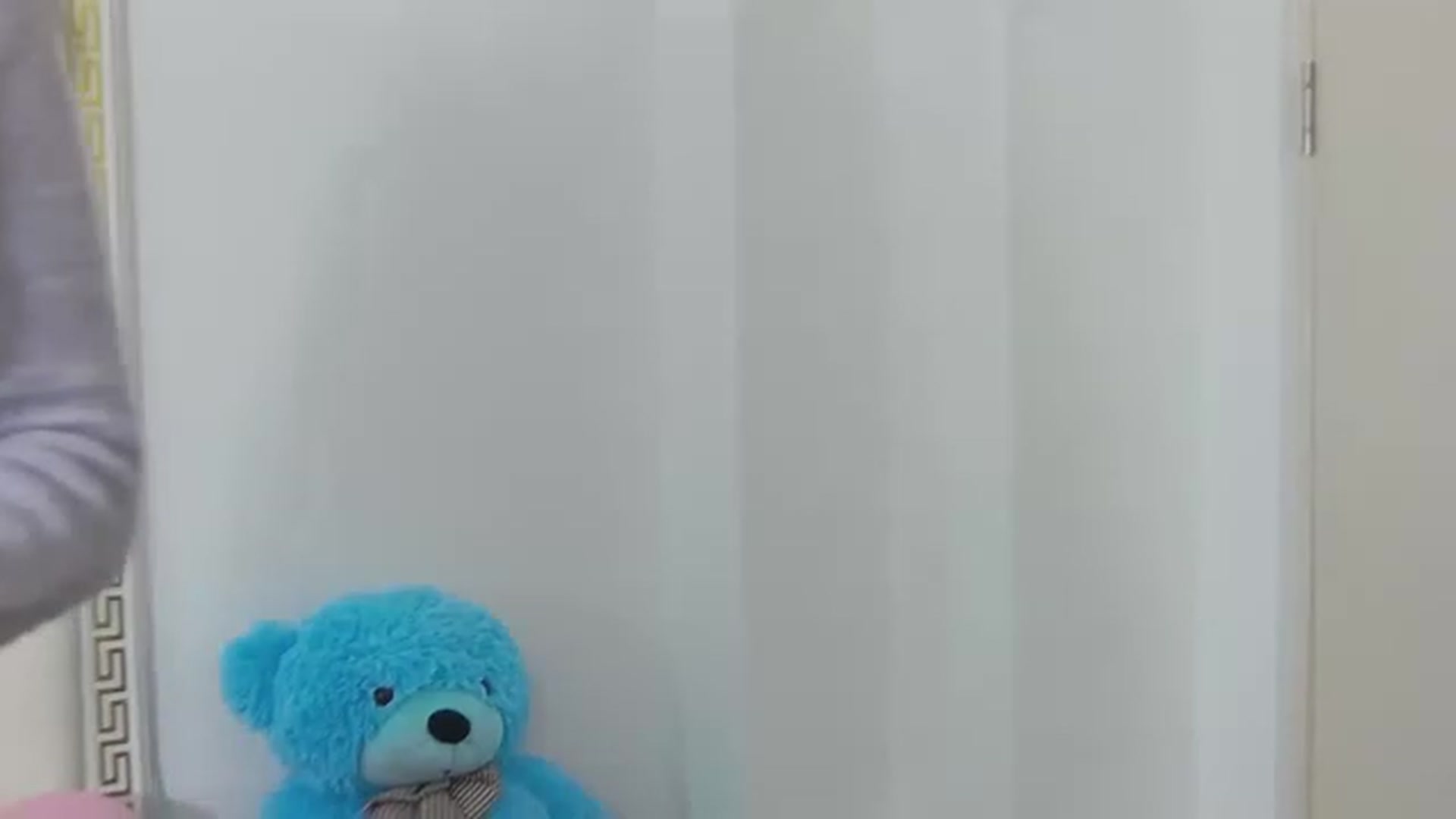 Gallery image thumbnail from Radiance's myfreecams stream on, 03/16/2023, 15:49 image 16 of 20