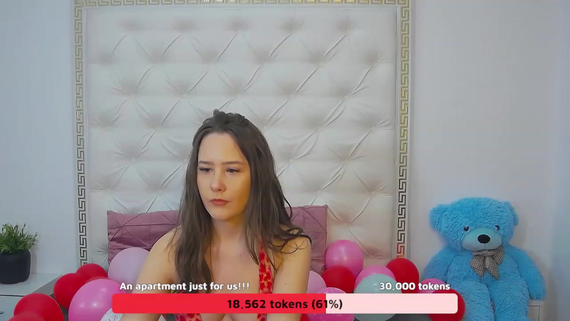 Gallery image thumbnail from Radiance's myfreecams stream on, 04/03/2023, 13:45 image 4 of 20