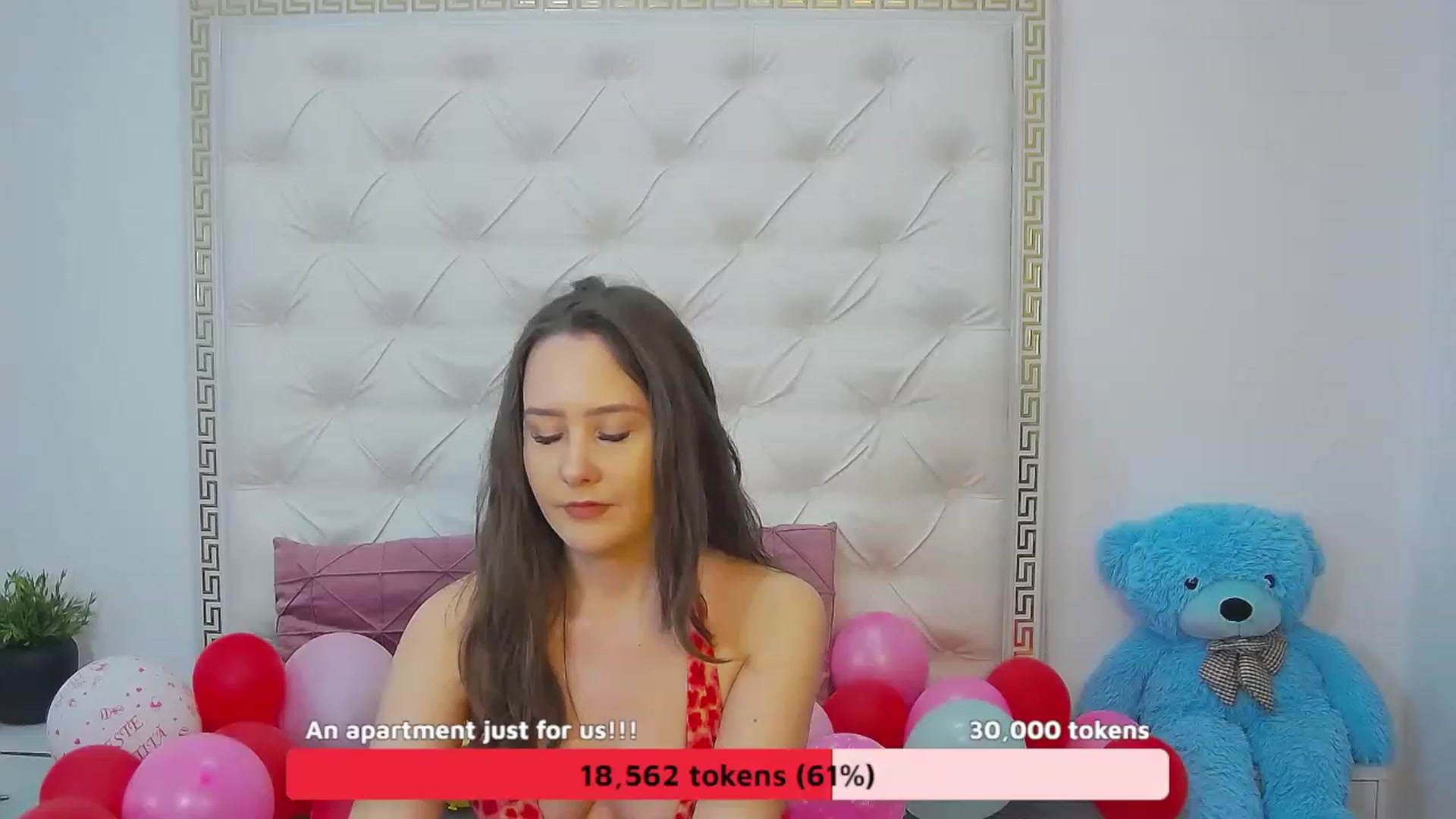 Gallery image thumbnail from Radiance's myfreecams stream on, 04/03/2023, 13:45 image 1 of 20