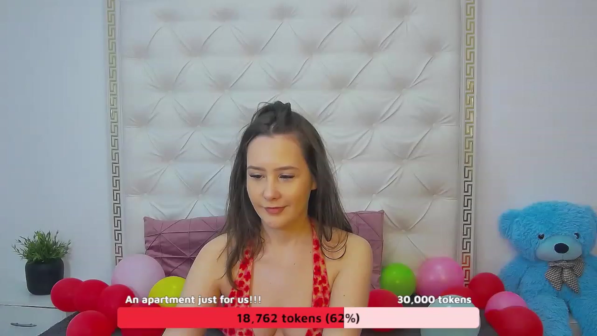 Gallery image thumbnail from Radiance's myfreecams stream on, 04/03/2023, 15:13 image 10 of 20