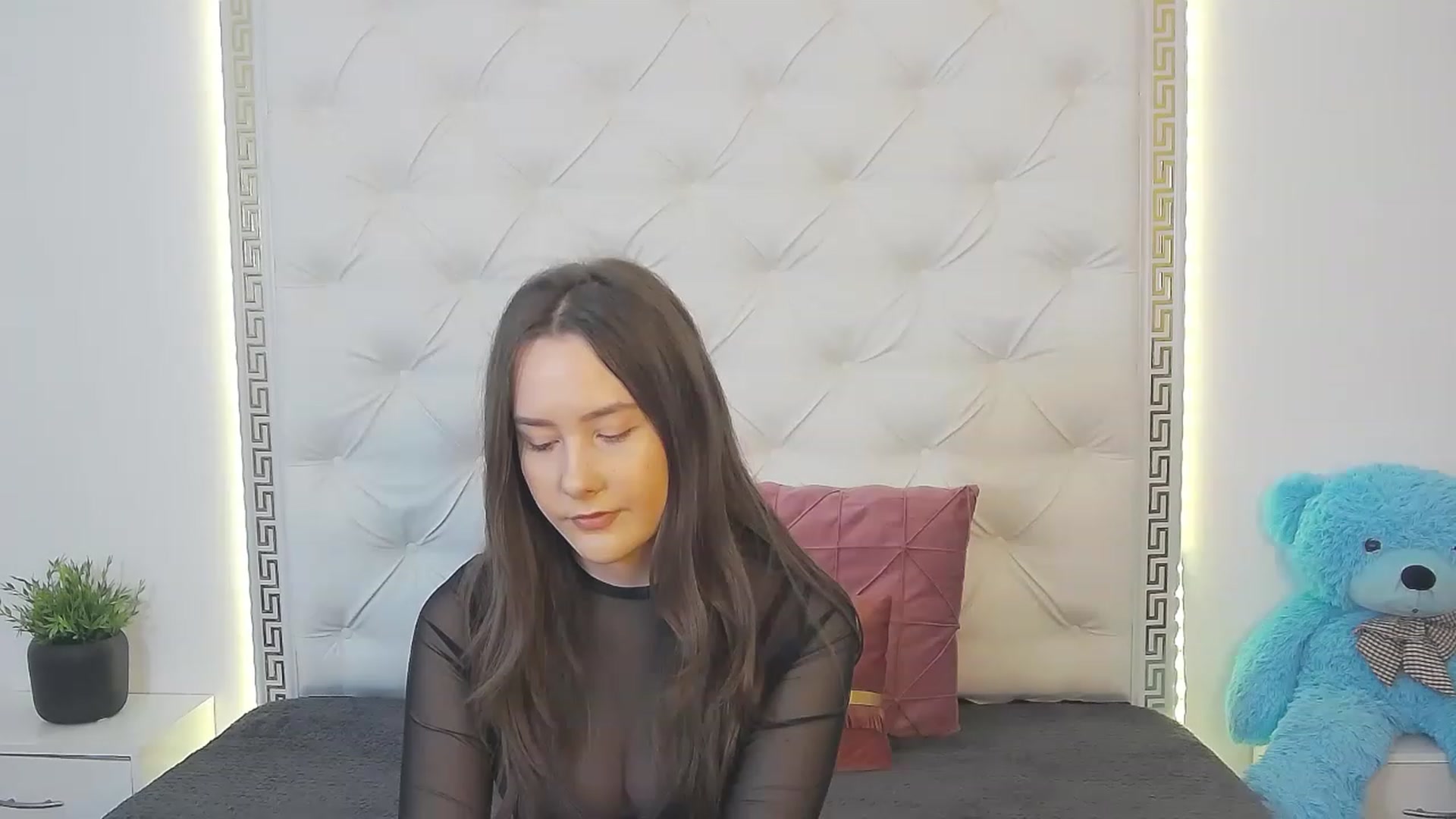 Gallery image thumbnail from Radiance's myfreecams stream on, 04/07/2023, 15:19 image 20 of 20