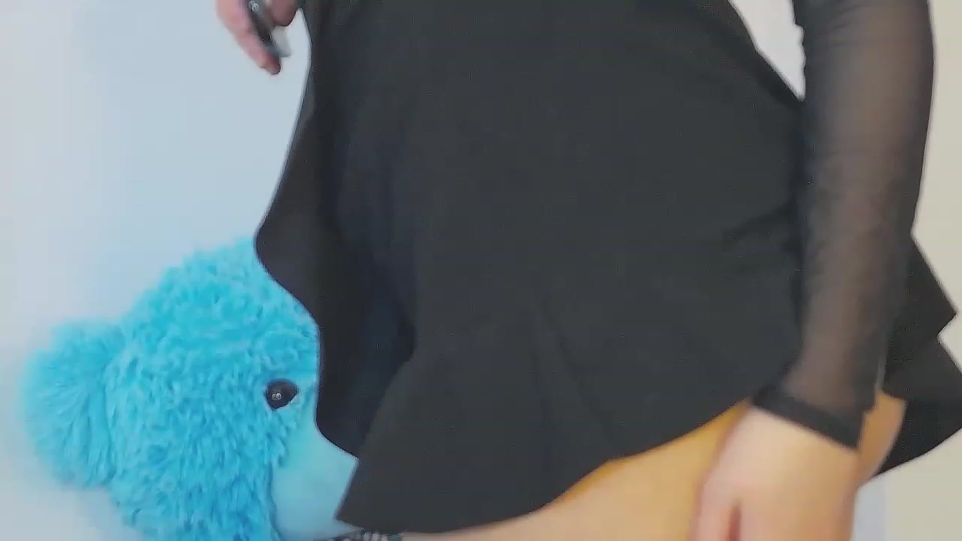 Gallery image thumbnail from Radiance's myfreecams stream on, 04/07/2023, 19:00 image 6 of 20