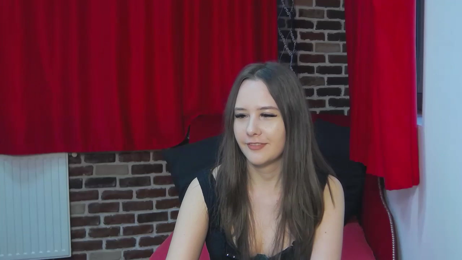 Gallery image thumbnail from Radiance's myfreecams stream on, 04/19/2023, 14:43 image 9 of 20