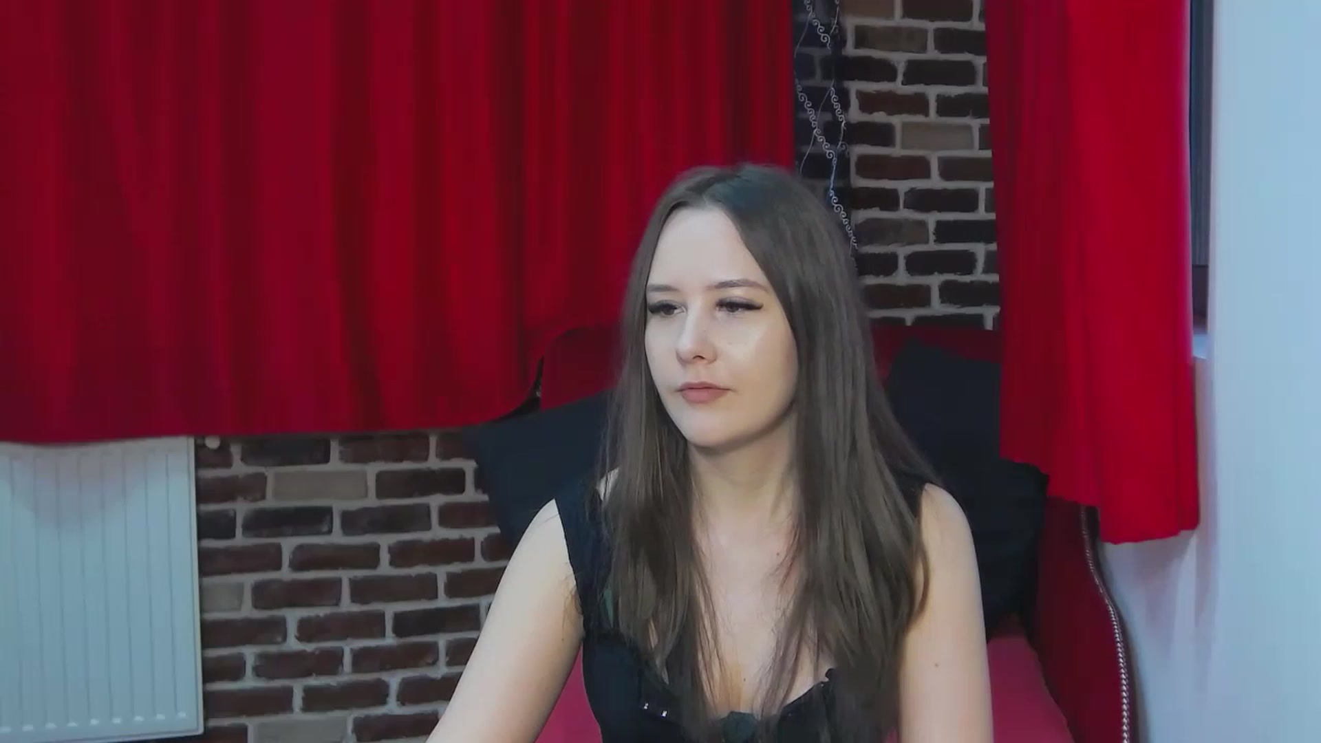 Gallery image thumbnail from Radiance's myfreecams stream on, 04/19/2023, 14:43 image 8 of 20