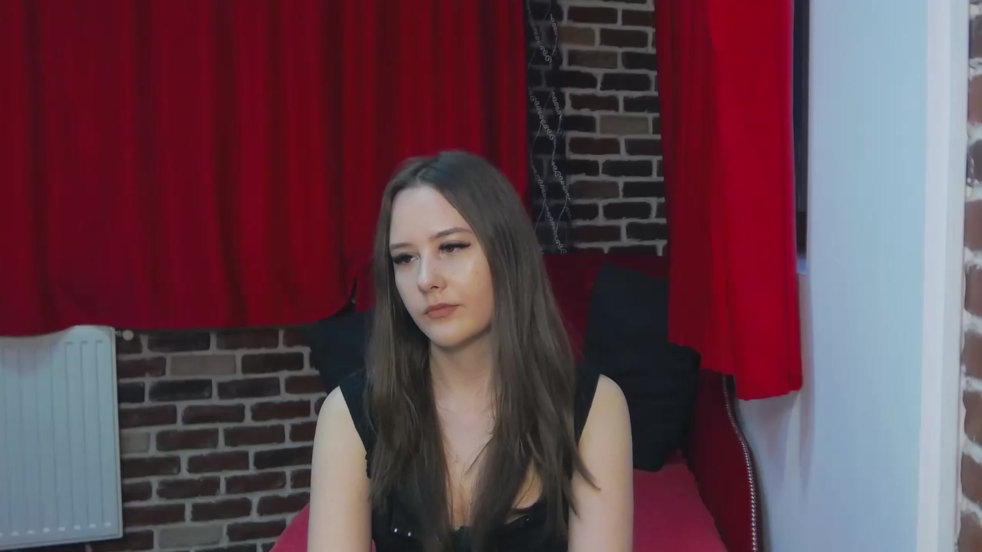 Gallery image thumbnail from Radiance's myfreecams stream on, 04/19/2023, 14:43 image 16 of 20