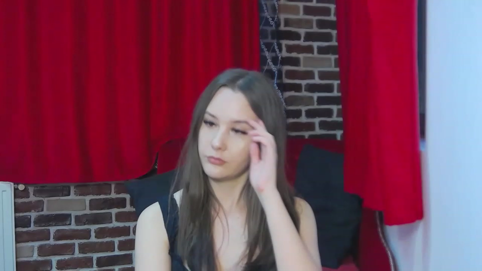 Gallery image thumbnail from Radiance's myfreecams stream on, 04/19/2023, 14:54 image 17 of 20