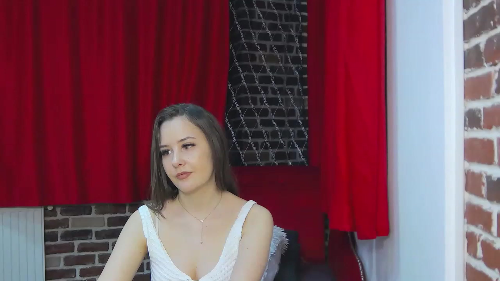 Gallery image thumbnail from Radiance's myfreecams stream on, 04/25/2023, 19:19 image 7 of 20
