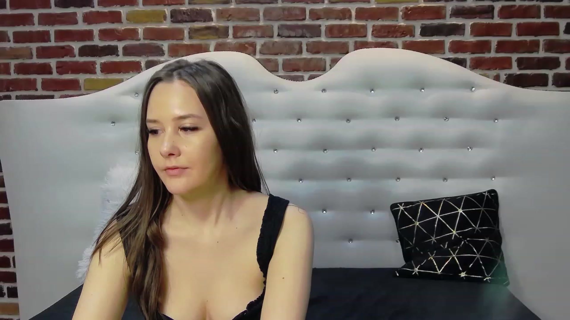Gallery image thumbnail from Radiance's myfreecams stream on, 04/28/2023, 18:56 image 19 of 20