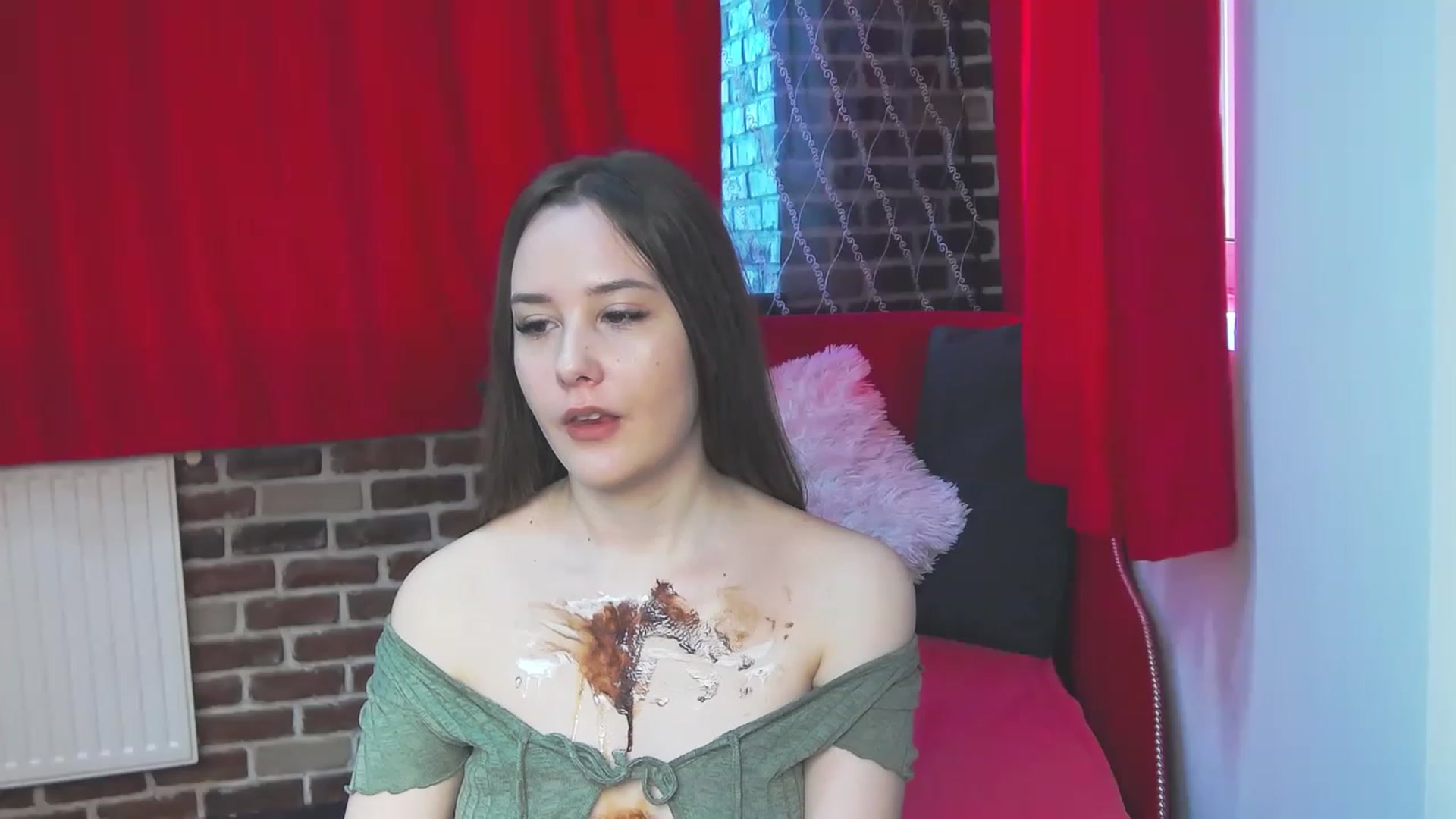 Gallery image thumbnail from Radiance's myfreecams stream on, 05/01/2023, 15:19 image 13 of 20