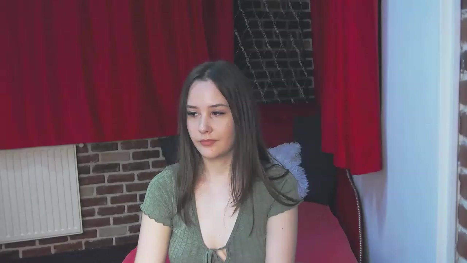 Gallery image thumbnail from Radiance's myfreecams stream on, 05/01/2023, 18:04 image 9 of 20