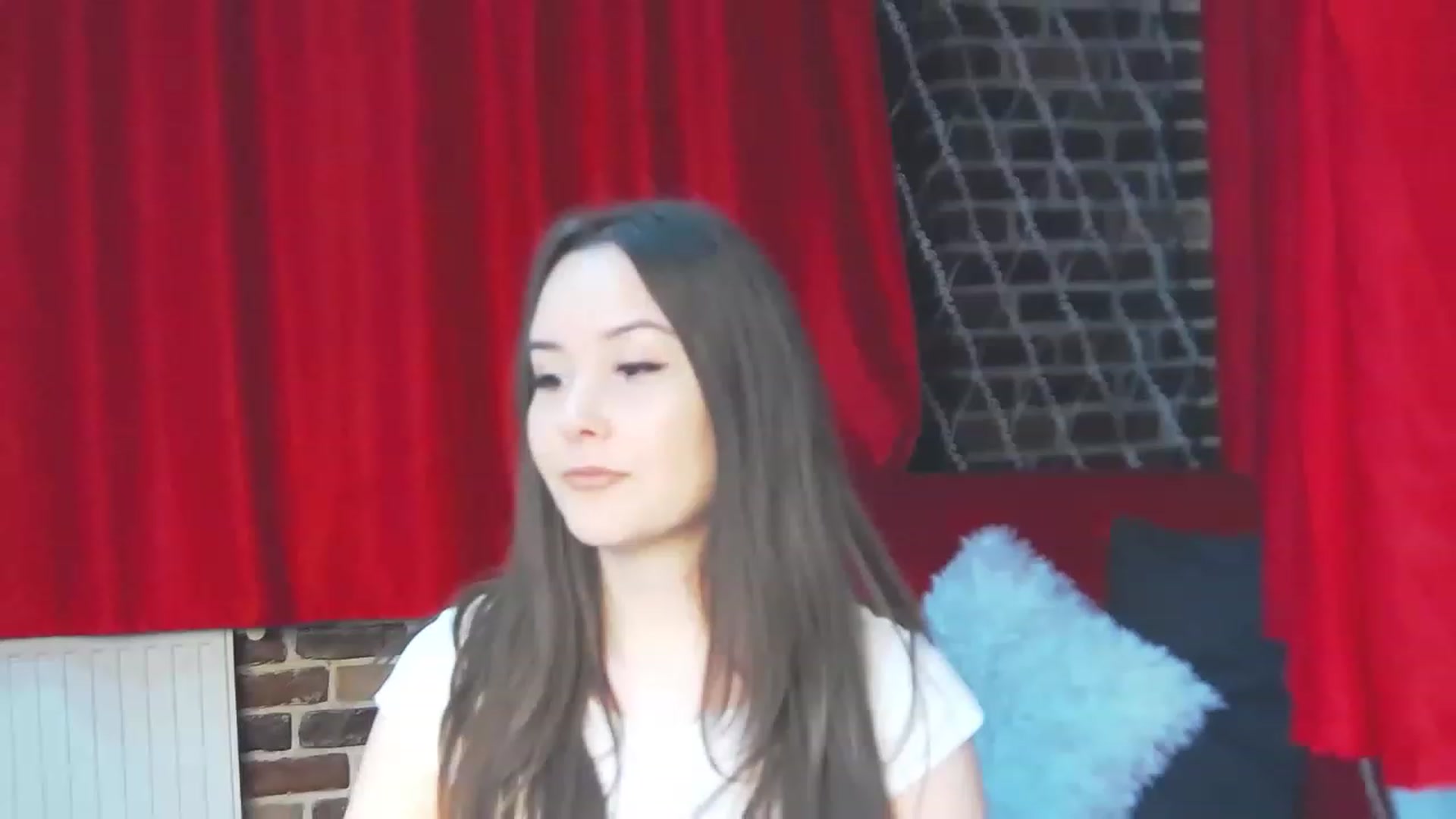 Gallery image thumbnail from Radiance's myfreecams stream on, 05/02/2023, 18:29 image 18 of 20