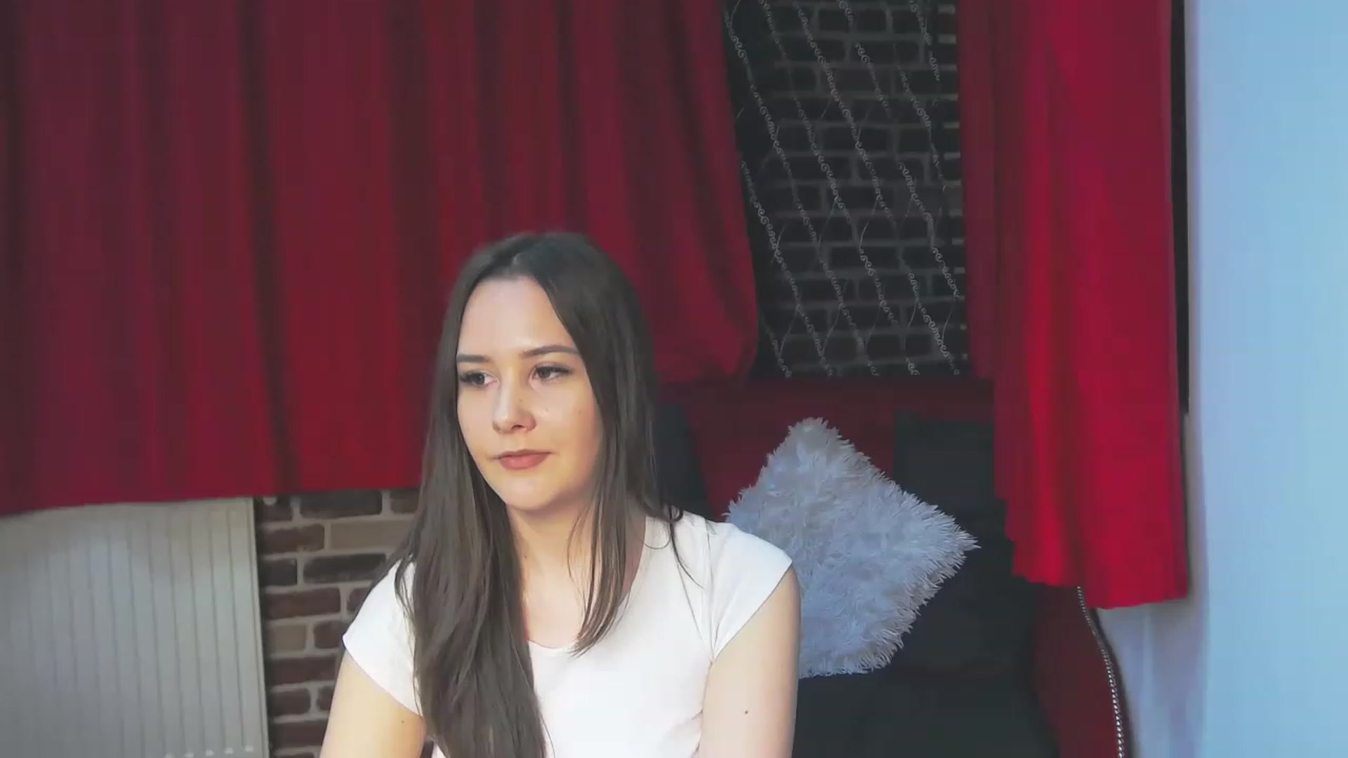 Gallery image thumbnail from Radiance's myfreecams stream on, 05/02/2023, 18:29 image 19 of 20