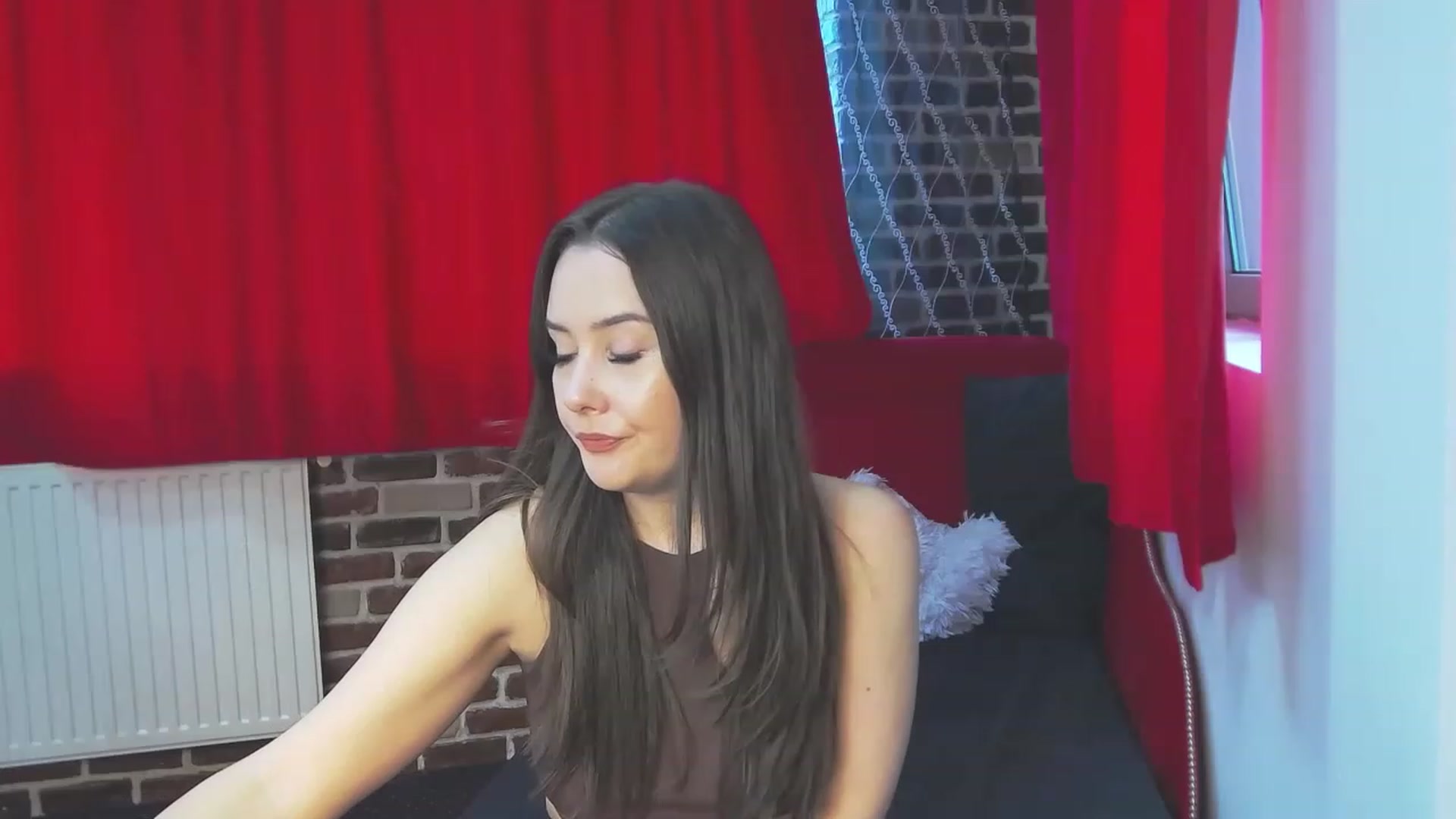 Gallery image thumbnail from Radiance's myfreecams stream on, 05/04/2023, 14:35 image 4 of 20