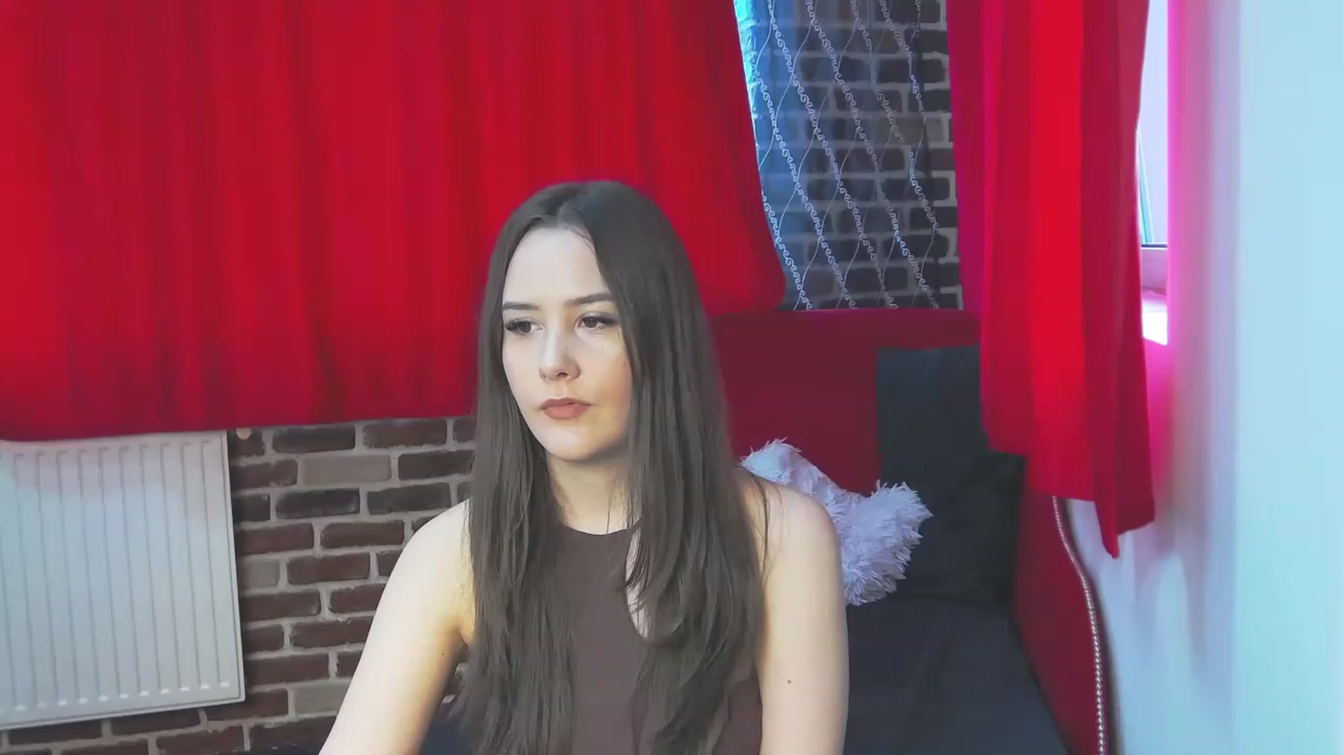 Gallery image thumbnail from Radiance's myfreecams stream on, 05/04/2023, 14:35 image 7 of 20