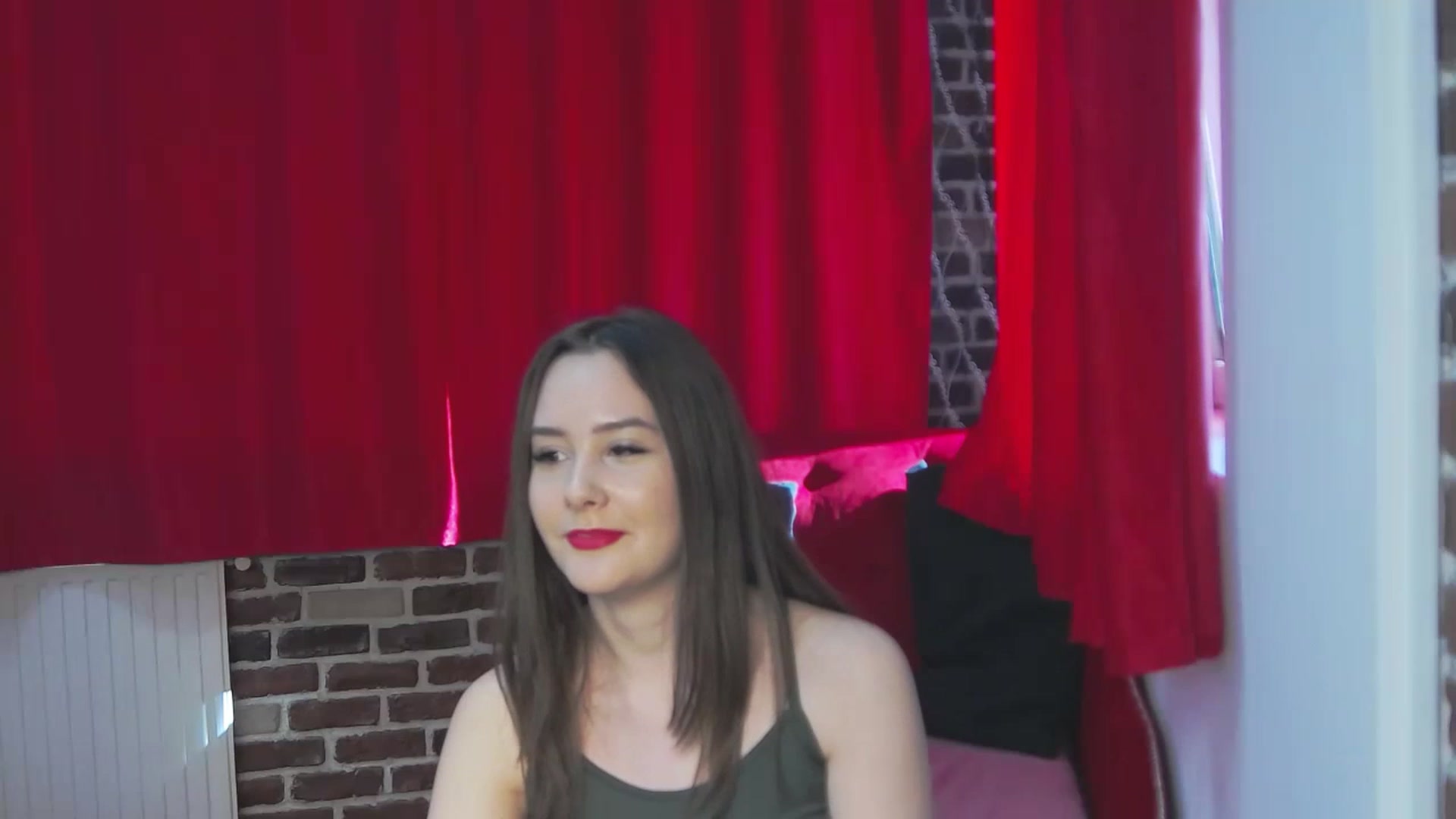 Gallery image thumbnail from Radiance's myfreecams stream on, 05/06/2023, 14:57 image 16 of 20