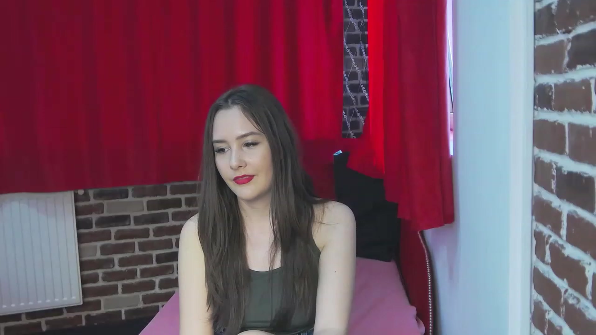 Gallery image thumbnail from Radiance's myfreecams stream on, 05/06/2023, 14:57 image 11 of 20