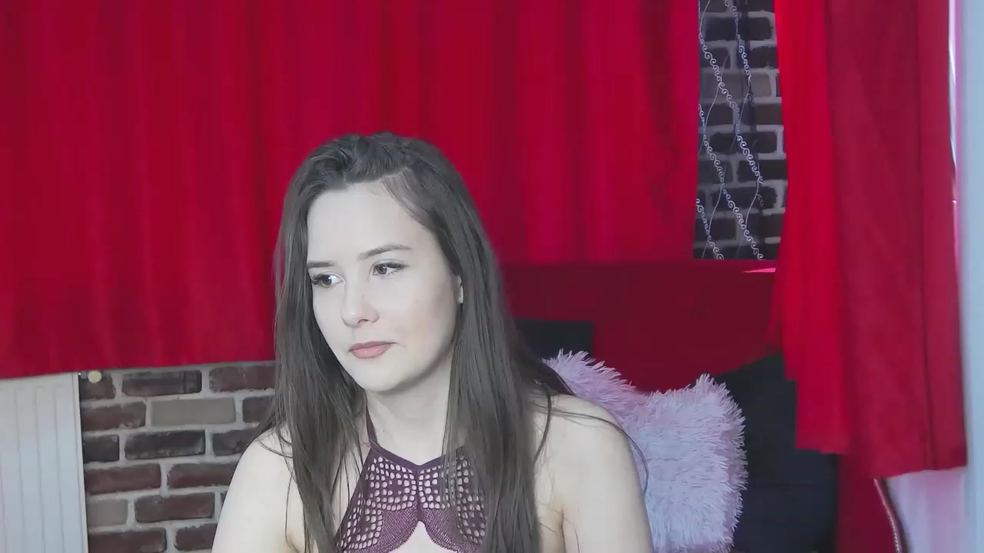 Gallery image thumbnail from Radiance's myfreecams stream on, 05/07/2023, 14:28 image 9 of 20