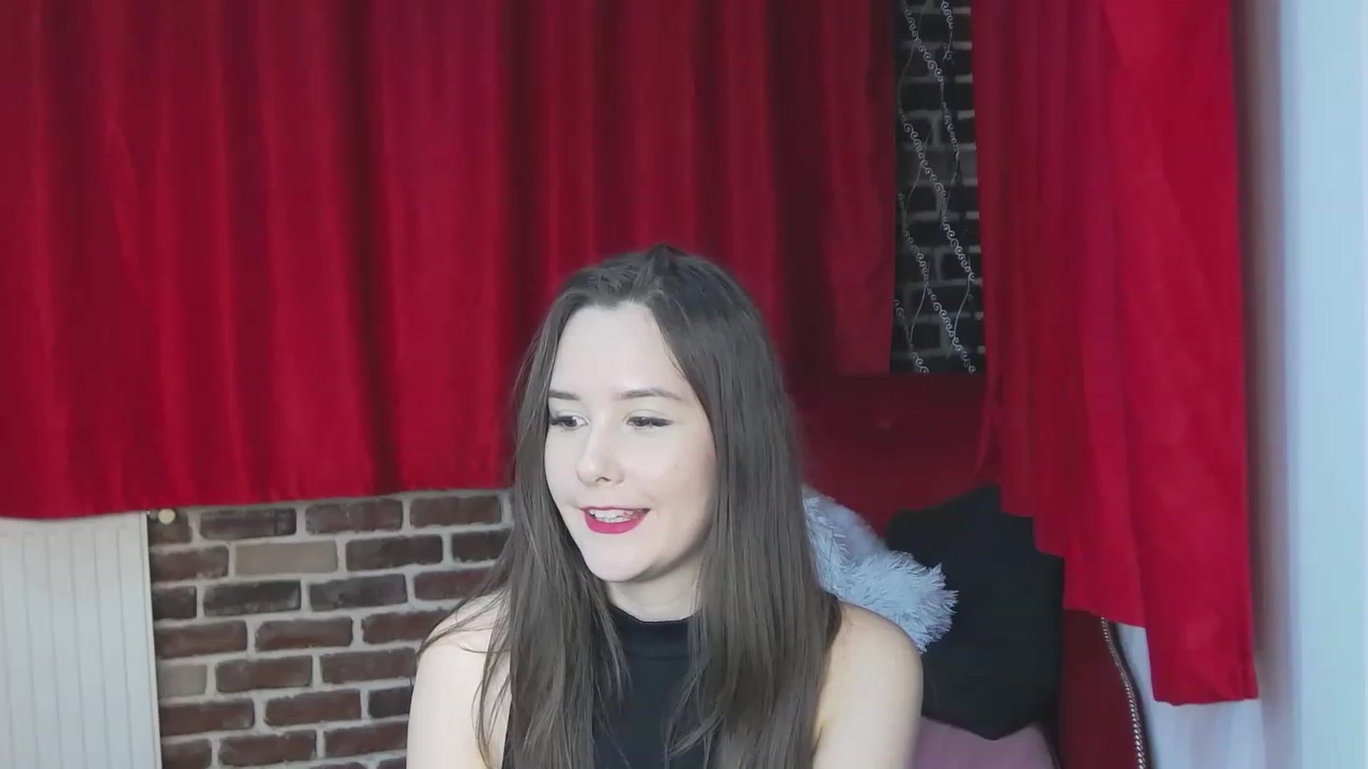 Gallery image thumbnail from Radiance's myfreecams stream on, 05/07/2023, 20:16 image 7 of 20