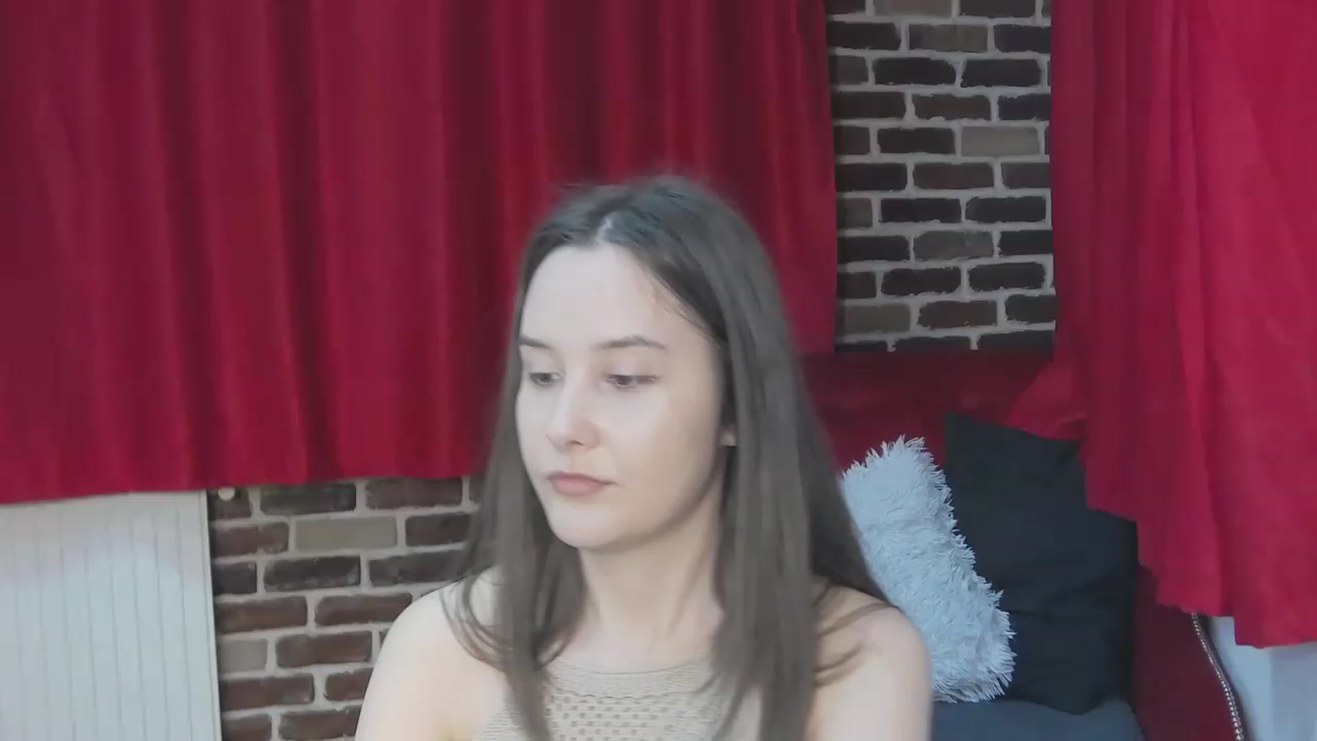 Gallery image thumbnail from Radiance's myfreecams stream on, 05/12/2023, 19:34 image 13 of 20