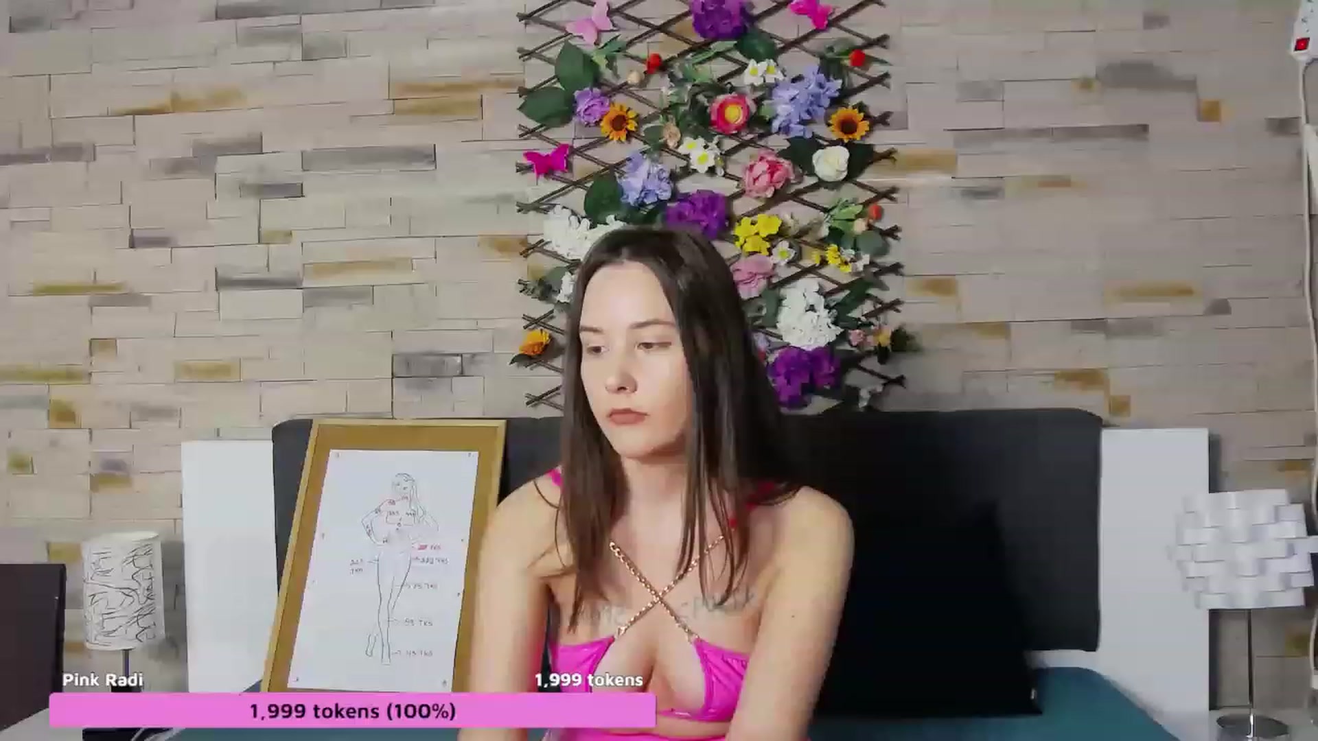 Gallery image thumbnail from Radiance's myfreecams stream on, 05/14/2023, 17:40 image 15 of 20