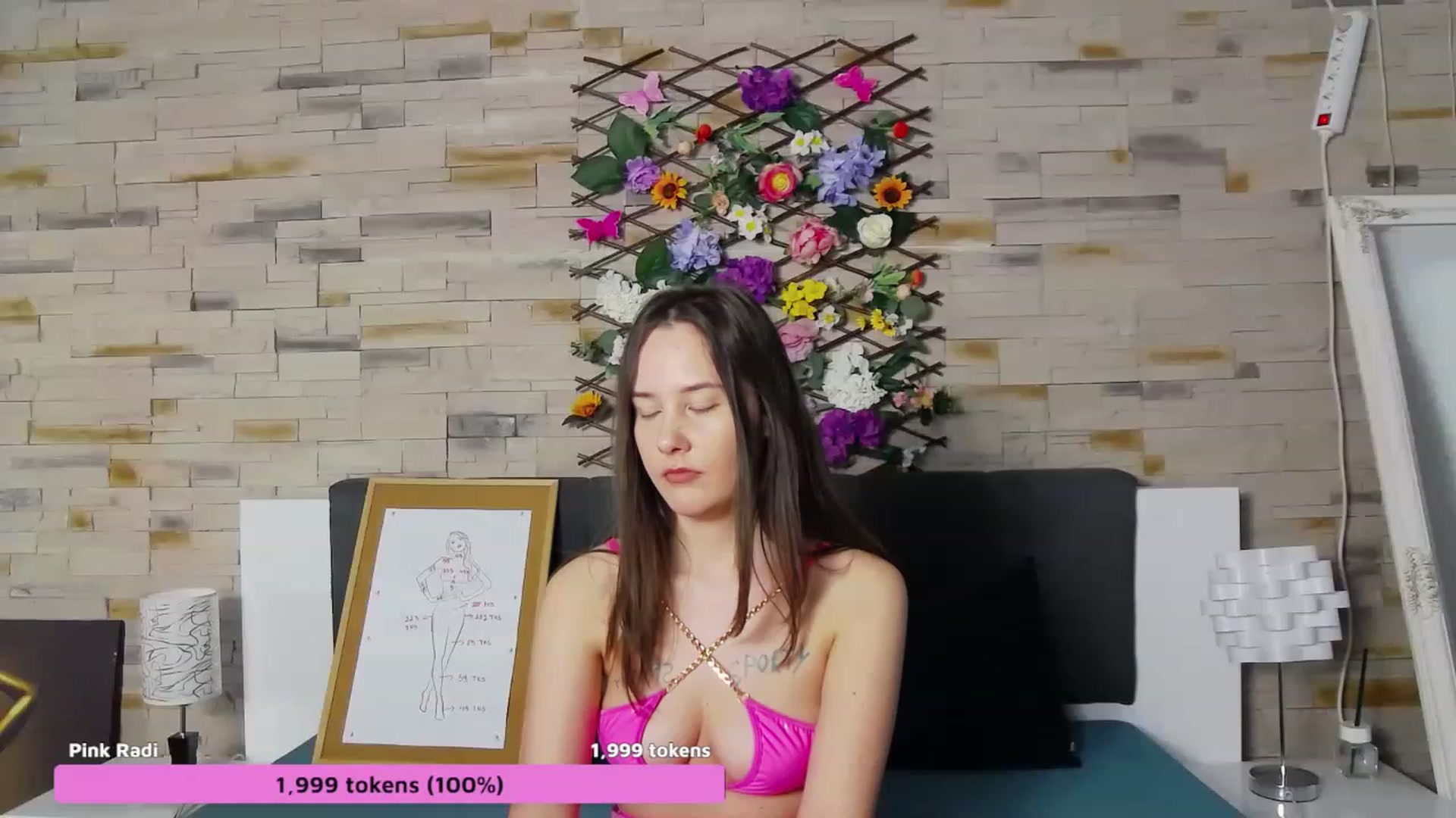 Gallery image thumbnail from Radiance's myfreecams stream on, 05/14/2023, 17:40 image 20 of 20