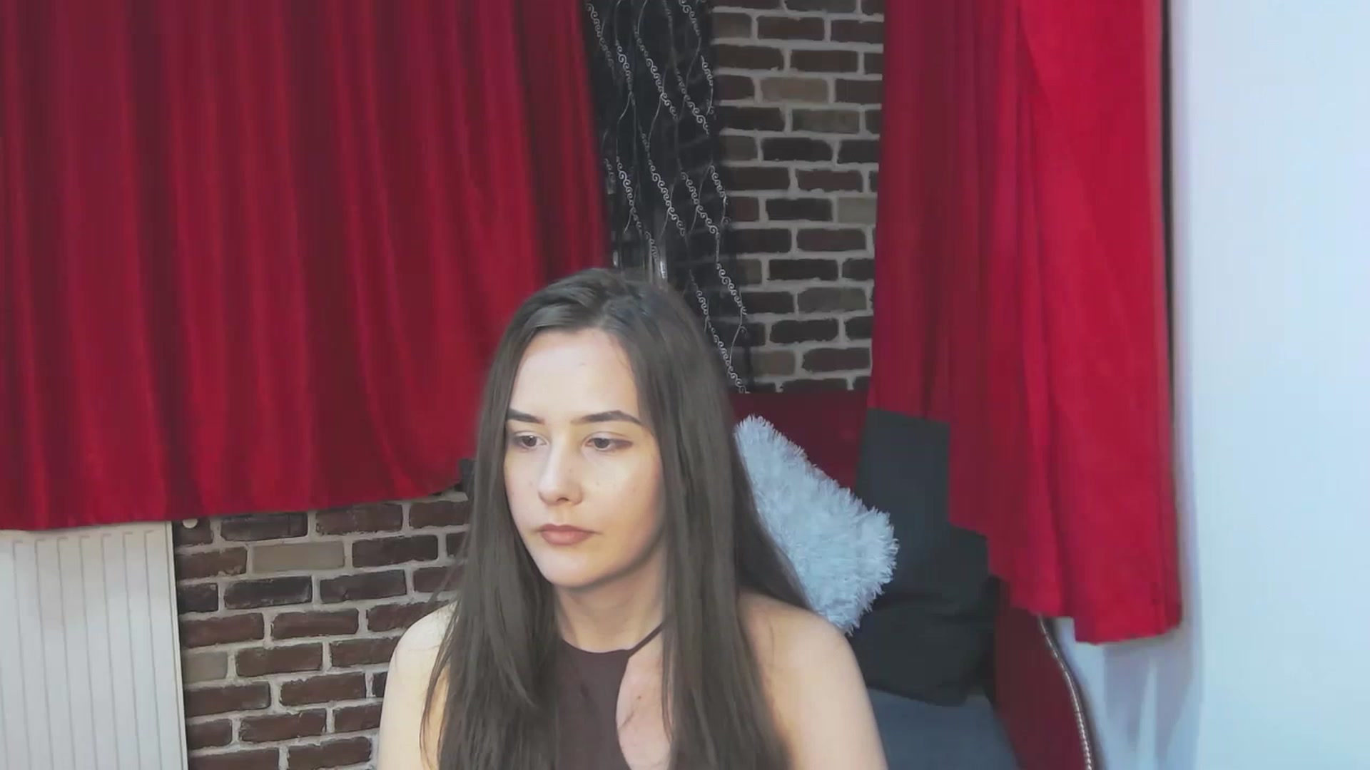 Gallery image thumbnail from Radiance's myfreecams stream on, 05/15/2023, 18:17 image 20 of 20