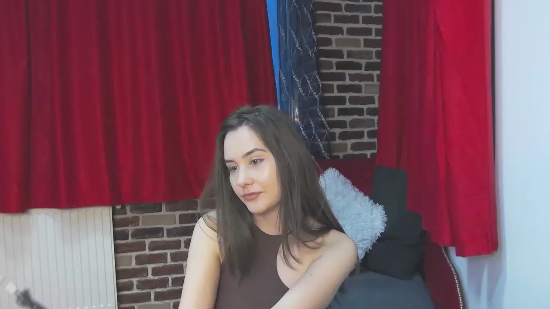 Gallery image thumbnail from Radiance's myfreecams stream on, 05/15/2023, 18:17 image 8 of 20