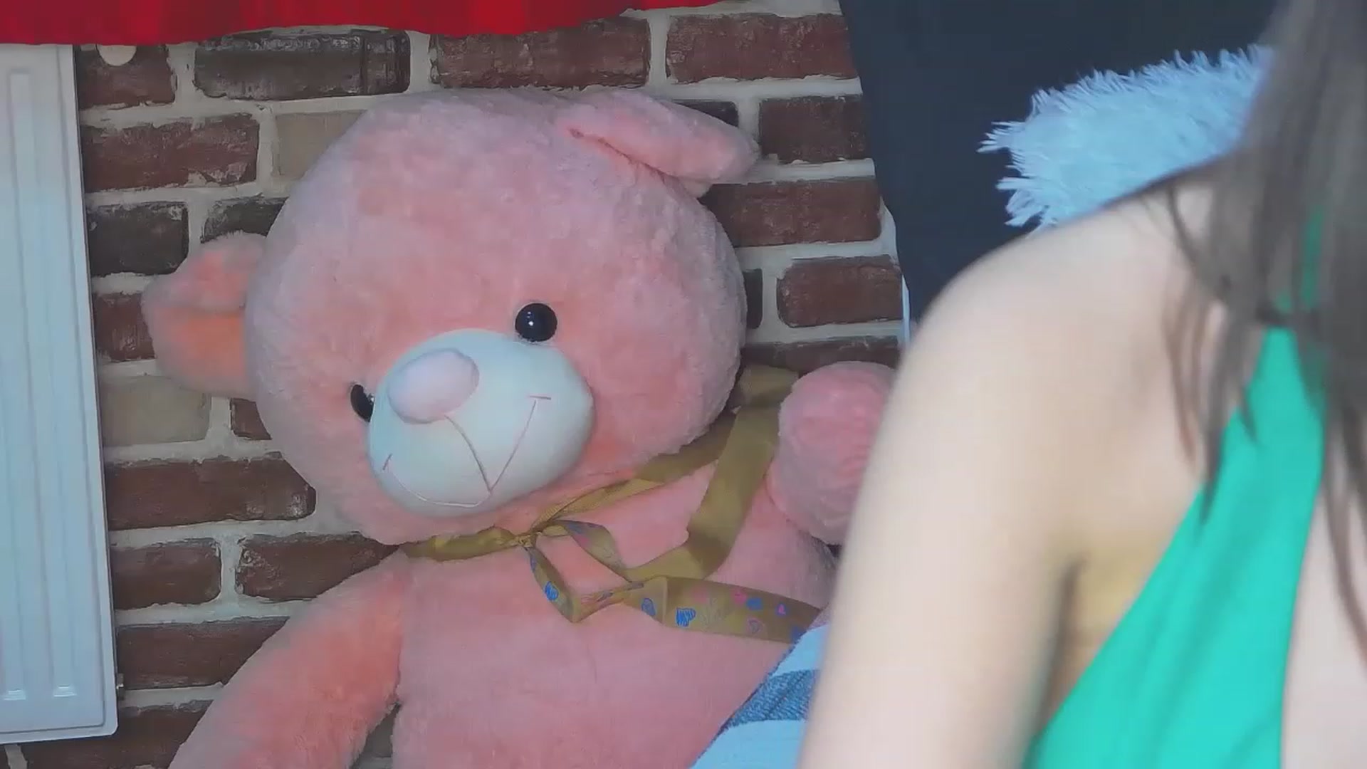 Gallery image thumbnail from Radiance's myfreecams stream on, 05/31/2023, 18:05 image 9 of 20