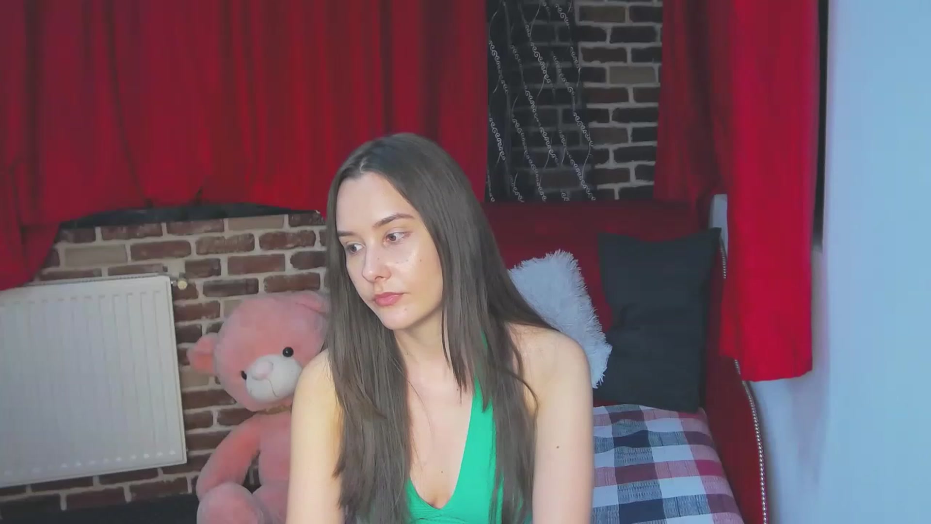 Gallery image thumbnail from Radiance's myfreecams stream on, 05/31/2023, 19:47 image 2 of 20