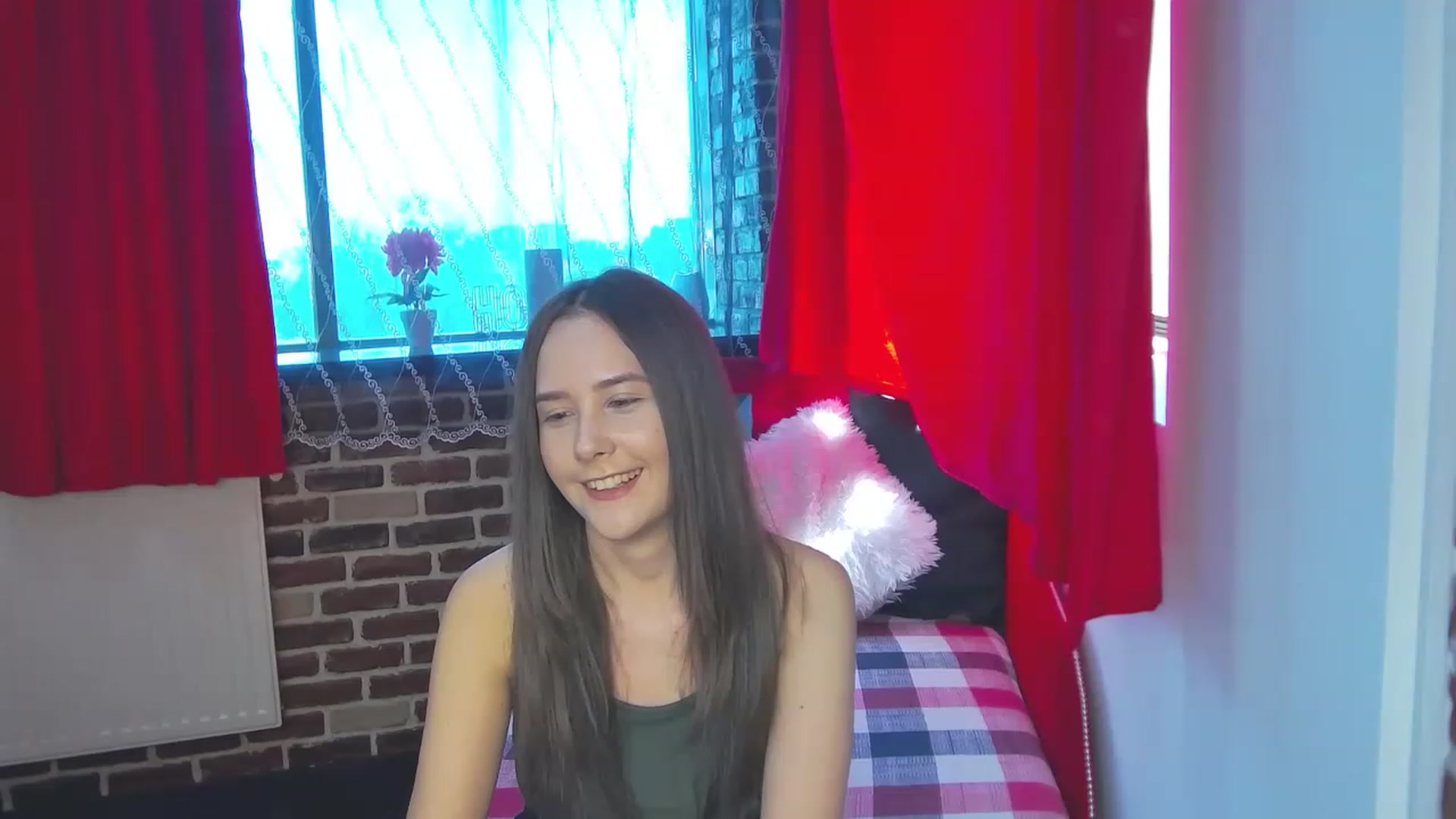 Gallery image thumbnail from Radiance's myfreecams stream on, 06/02/2023, 14:21 image 10 of 20