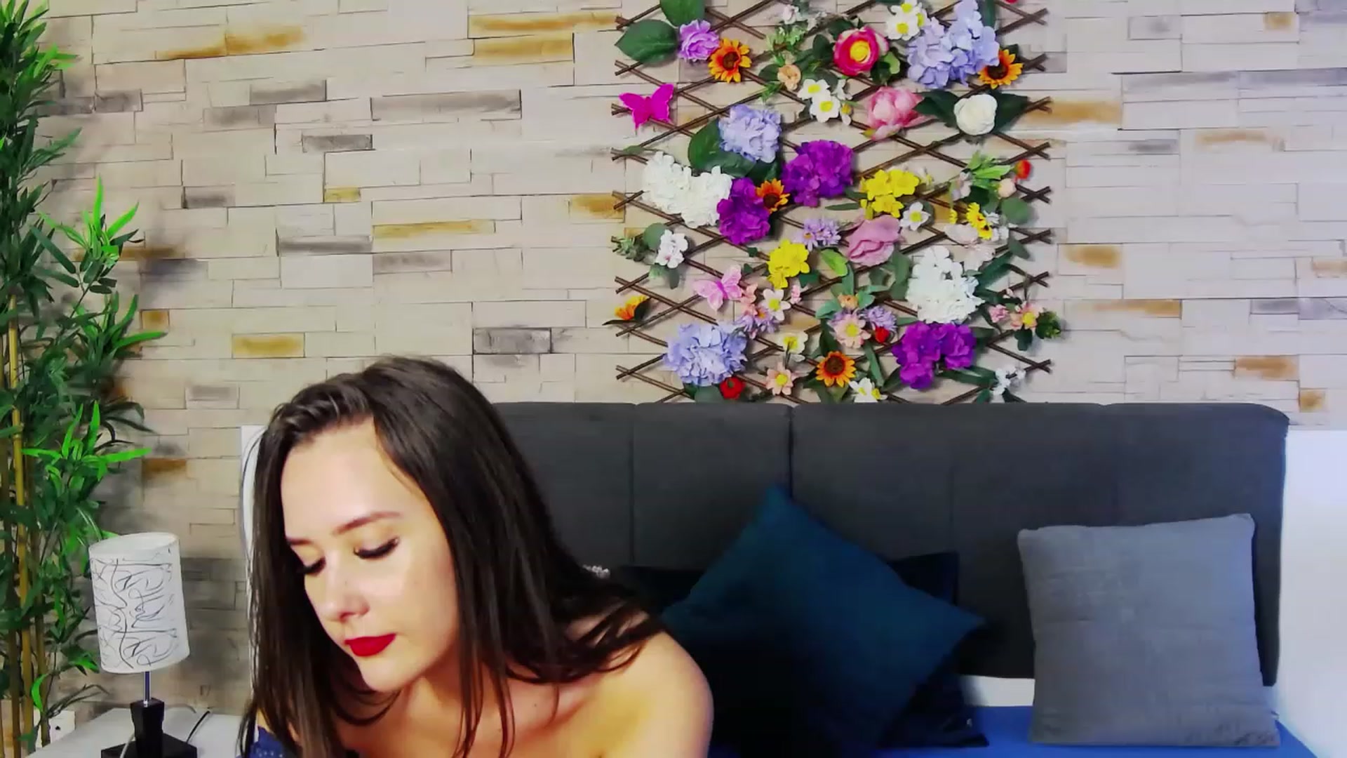Gallery image thumbnail from Radiance's myfreecams stream on, 06/05/2023, 14:38 image 15 of 20