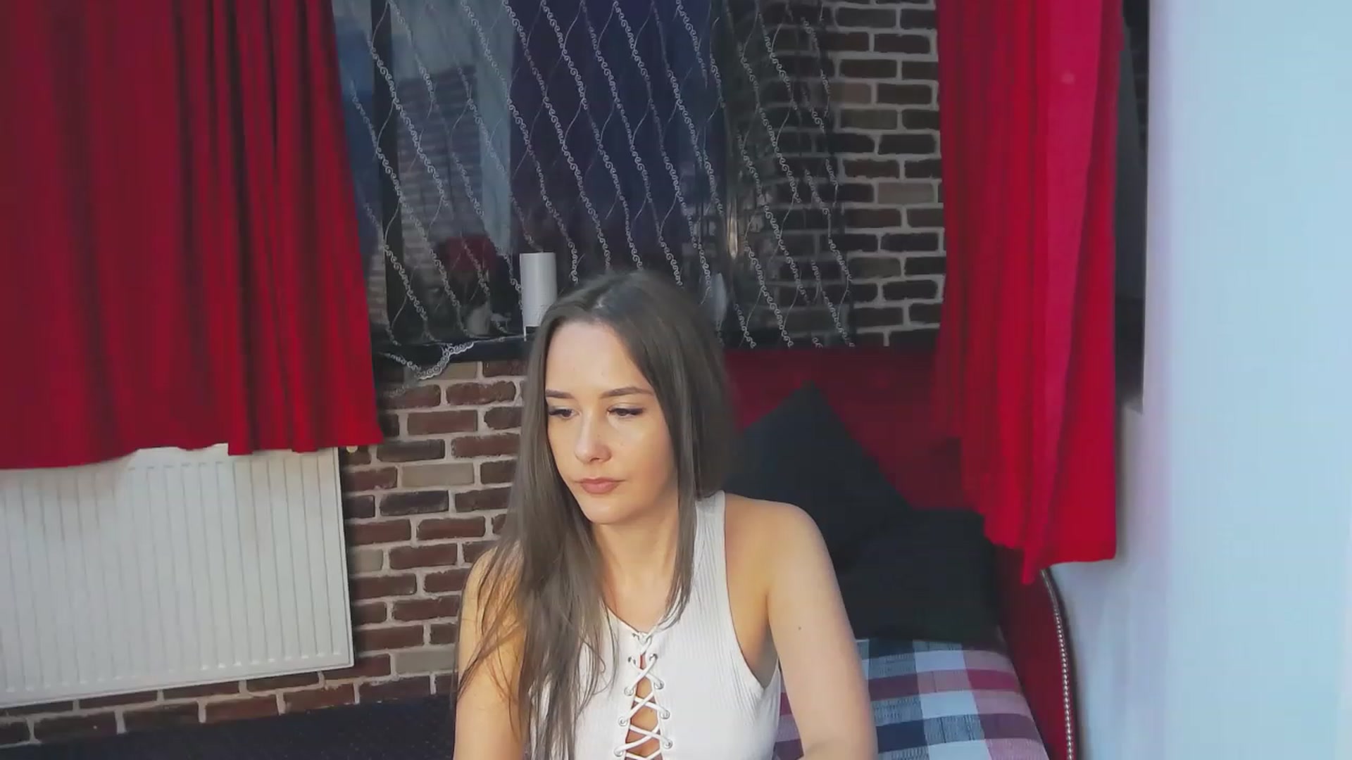 Gallery image thumbnail from Radiance's myfreecams stream on, 06/12/2023, 18:18 image 20 of 20
