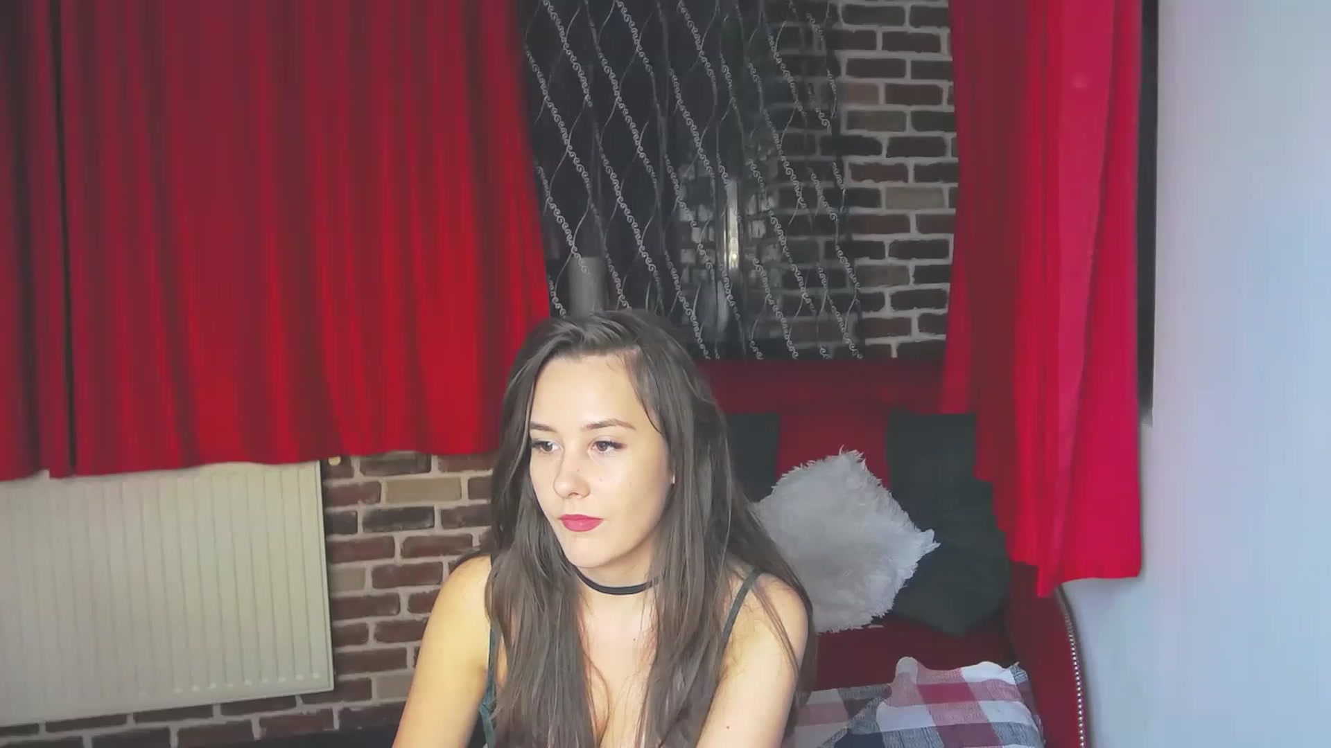 Gallery image thumbnail from Radiance's myfreecams stream on, 06/14/2023, 18:48 image 8 of 20