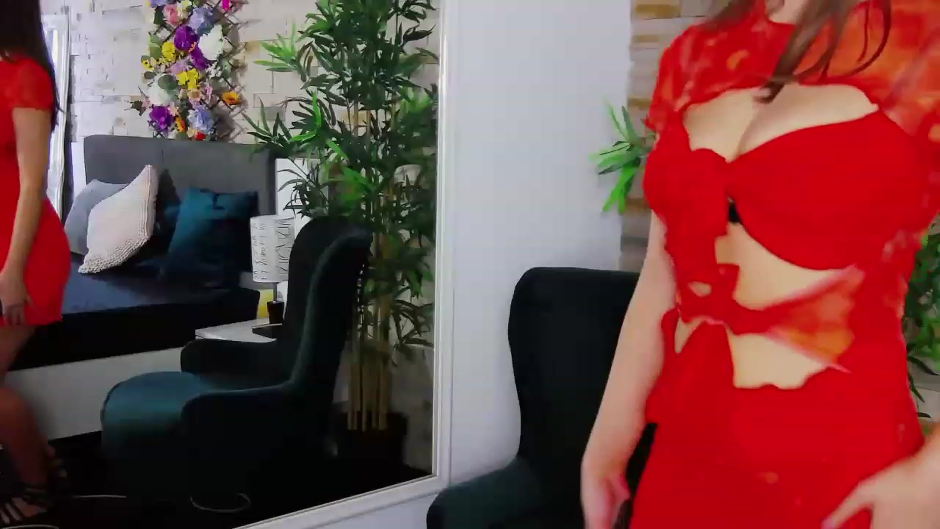 Gallery image thumbnail from Radiance's myfreecams stream on, 06/19/2023, 15:35 image 6 of 20