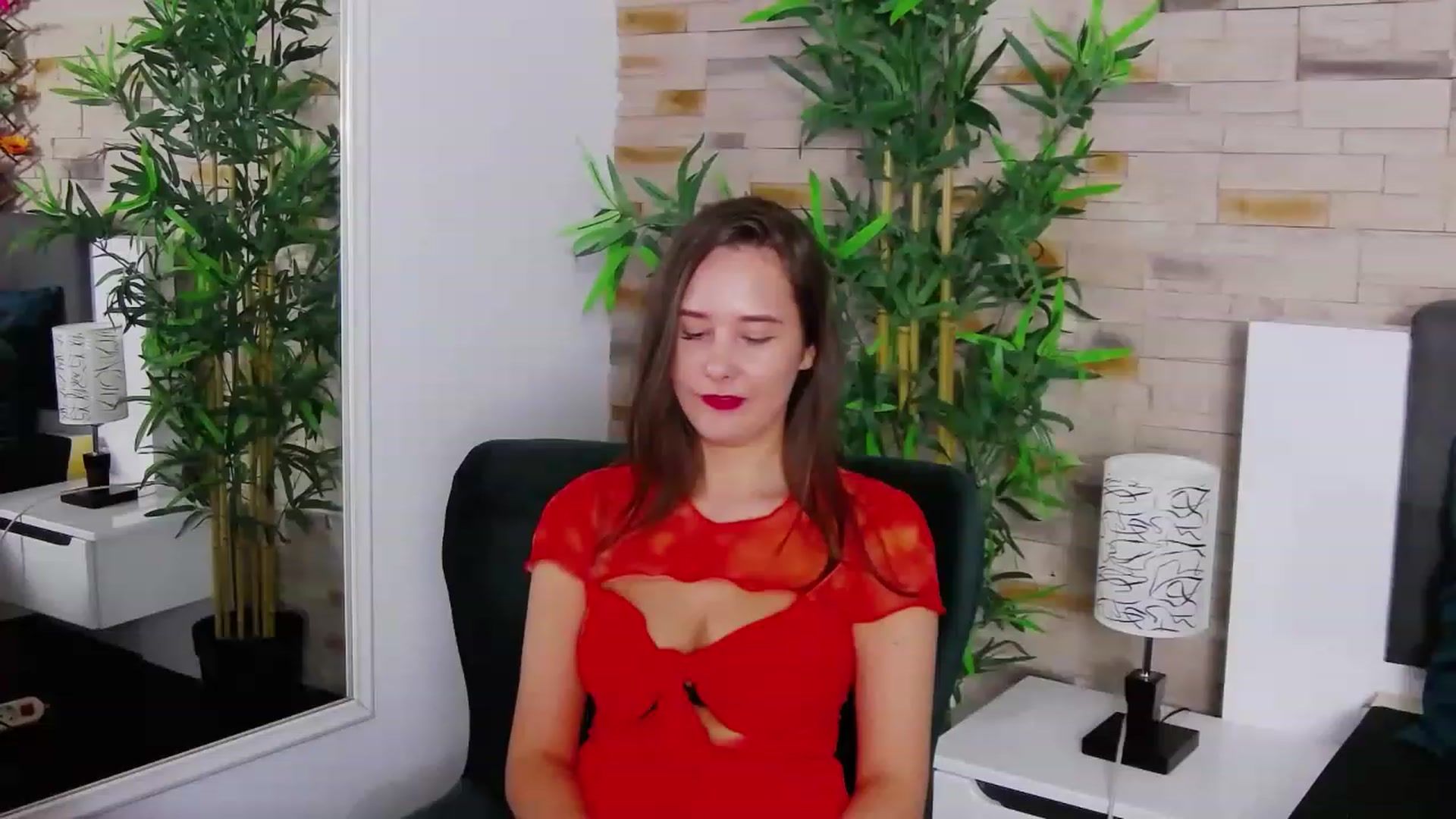 Gallery image thumbnail from Radiance's myfreecams stream on, 06/19/2023, 15:35 image 14 of 20