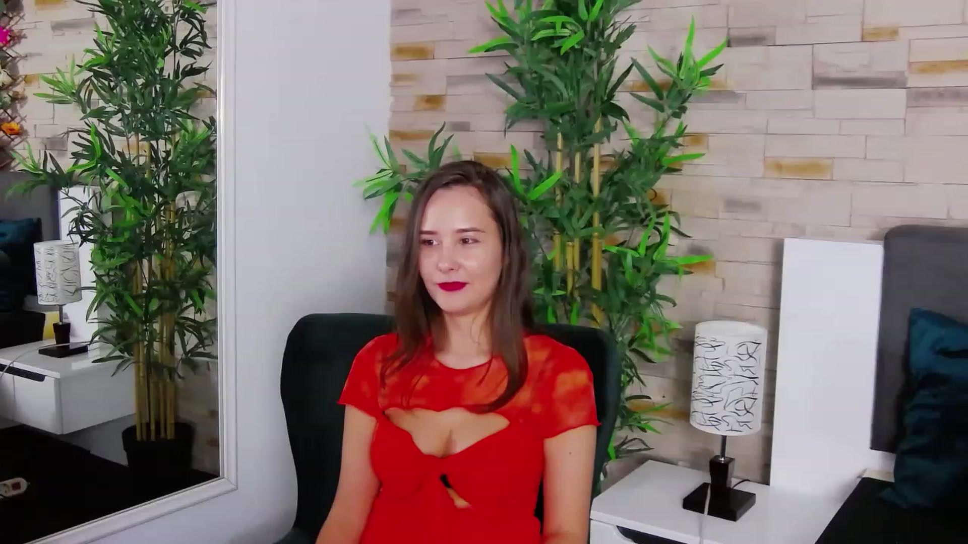 Gallery image thumbnail from Radiance's myfreecams stream on, 06/19/2023, 15:35 image 18 of 20