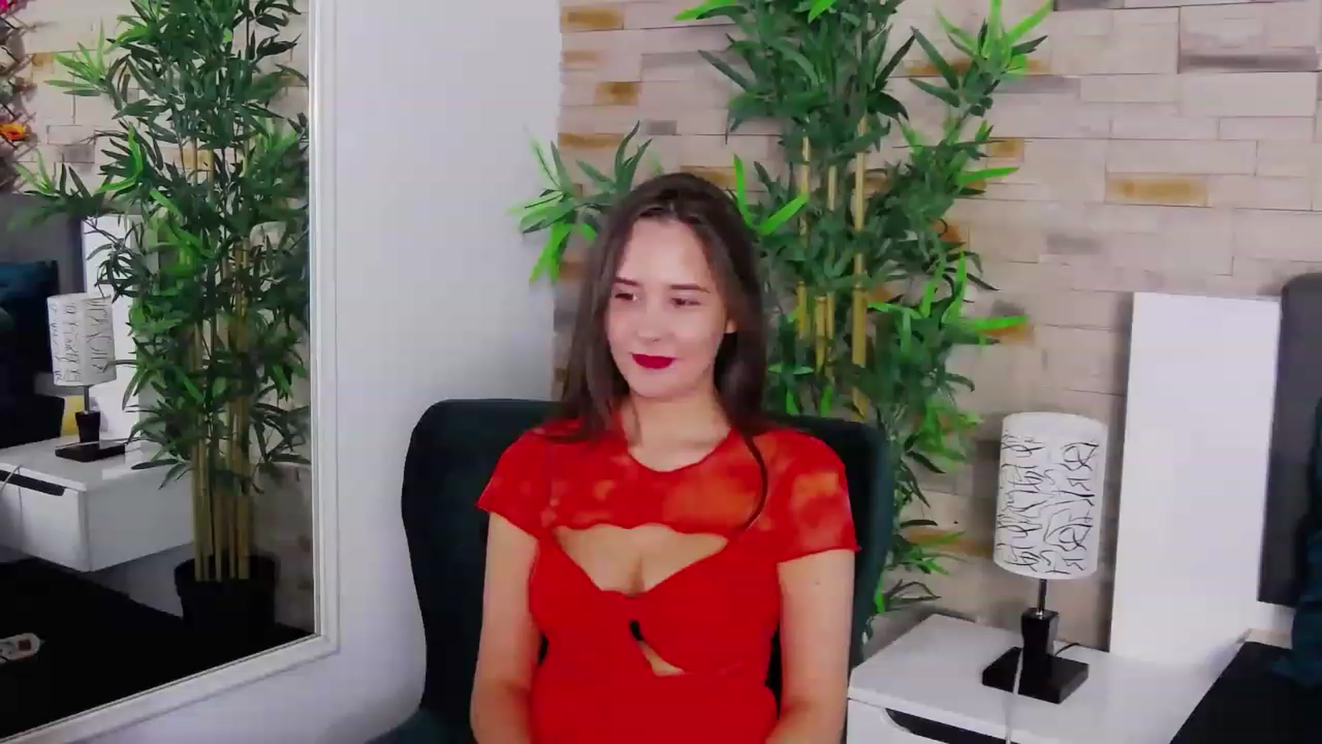 Gallery image thumbnail from Radiance's myfreecams stream on, 06/19/2023, 15:35 image 11 of 20