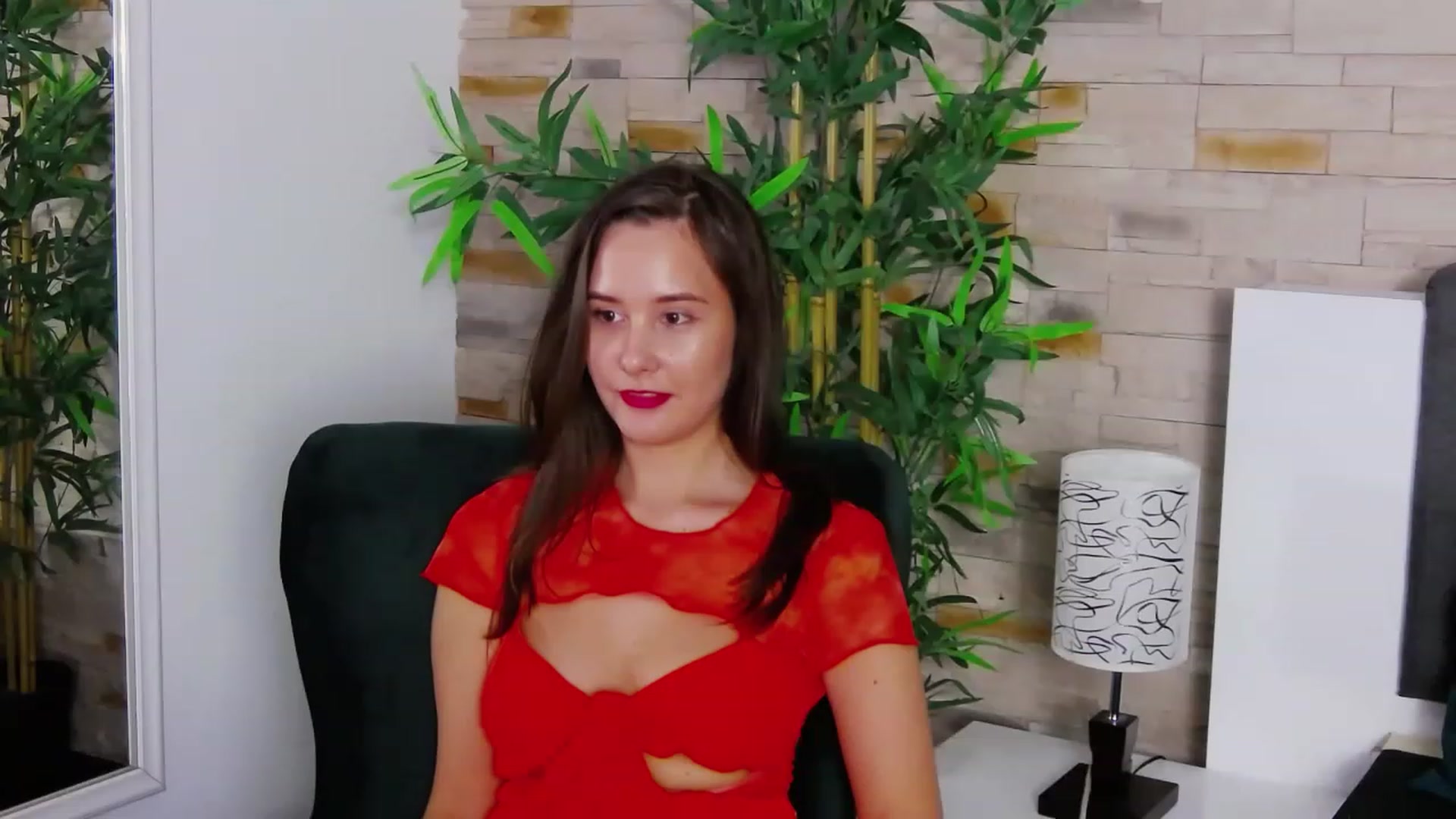 Gallery image thumbnail from Radiance's myfreecams stream on, 06/19/2023, 19:13 image 18 of 20