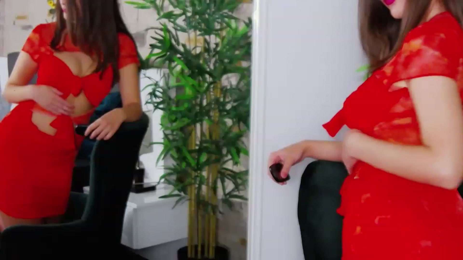 Gallery image thumbnail from Radiance's myfreecams stream on, 06/19/2023, 19:13 image 6 of 20
