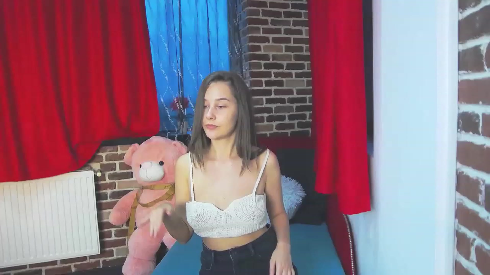 Gallery image thumbnail from Radiance's myfreecams stream on, 06/21/2023, 19:44 image 1 of 20