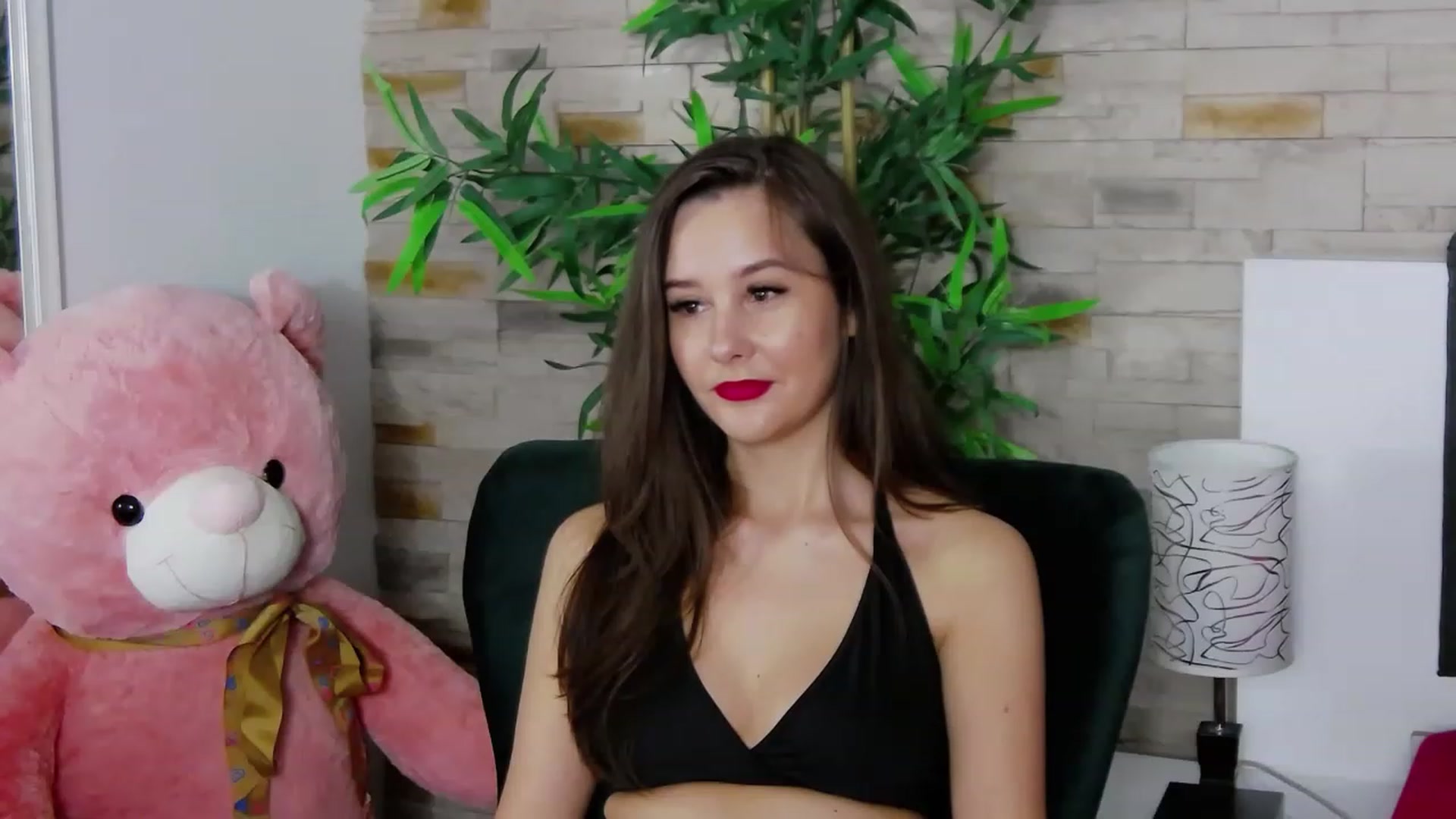 Gallery image thumbnail from Radiance's myfreecams stream on, 06/26/2023, 15:06 image 15 of 20