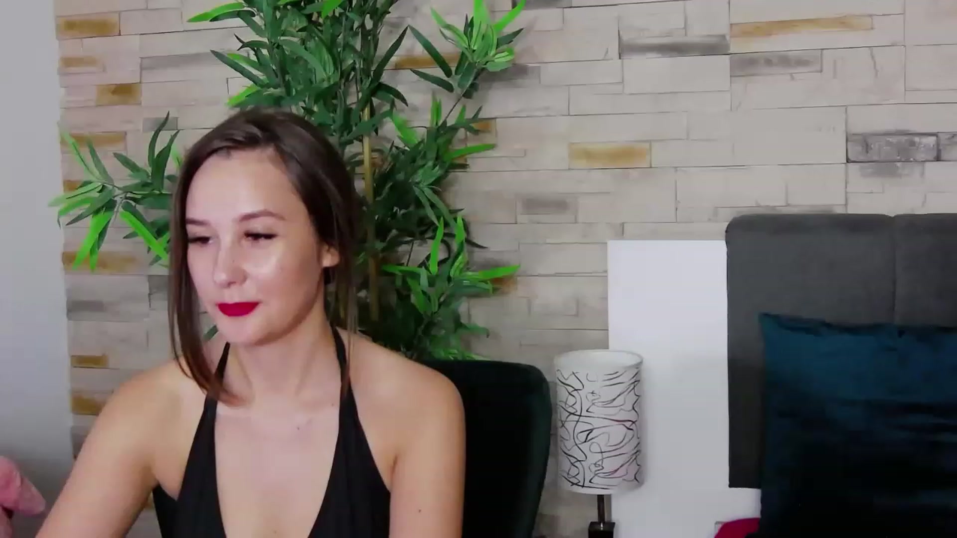 Gallery image thumbnail from Radiance's myfreecams stream on, 06/26/2023, 19:11 image 15 of 20
