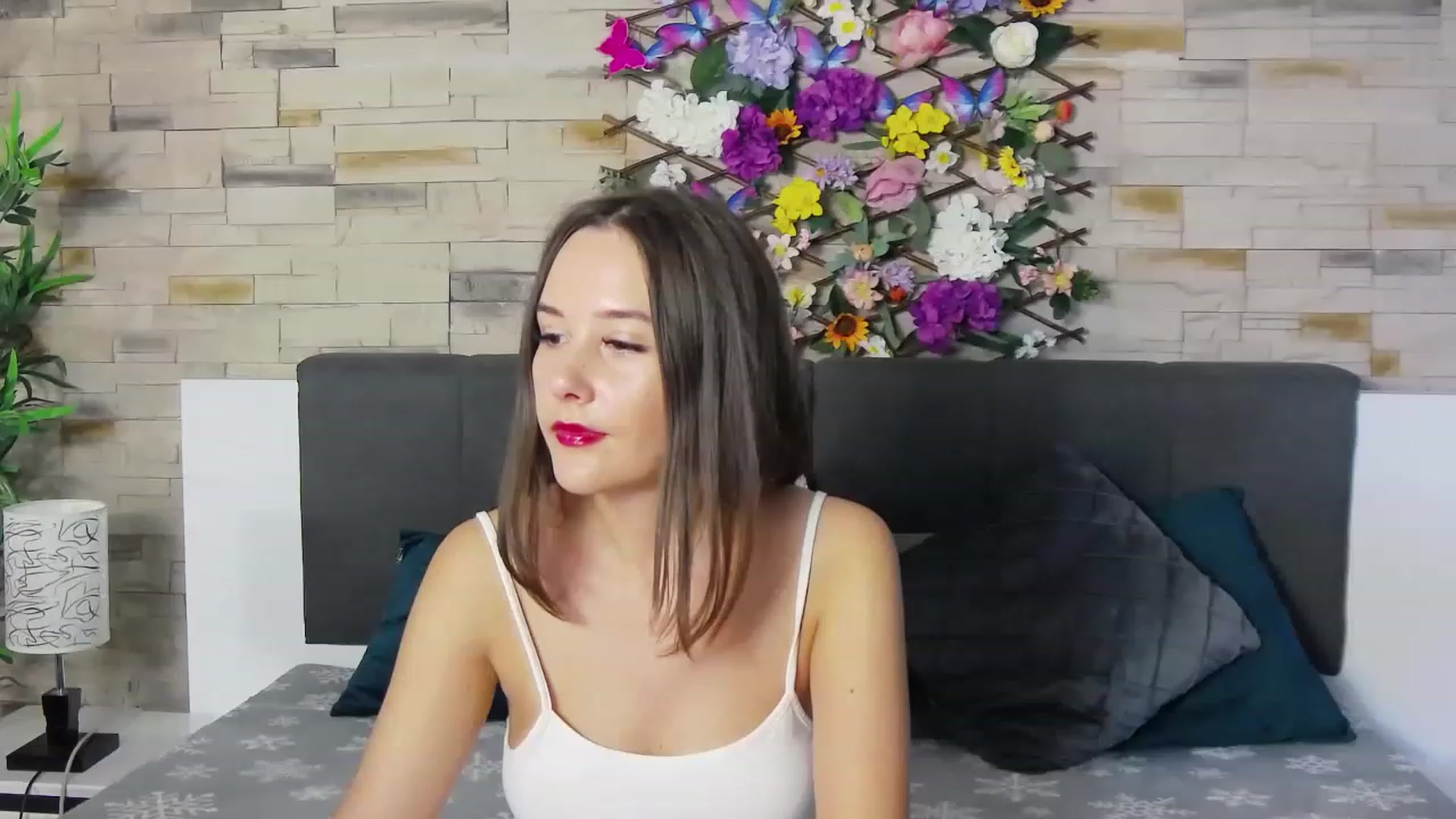 Gallery image thumbnail from Radiance's myfreecams stream on, 07/04/2023, 16:56 image 4 of 20