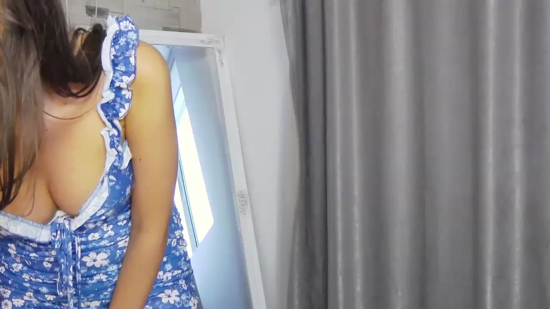 Gallery image thumbnail from Radiance's myfreecams stream on, 07/05/2023, 17:18 image 11 of 20
