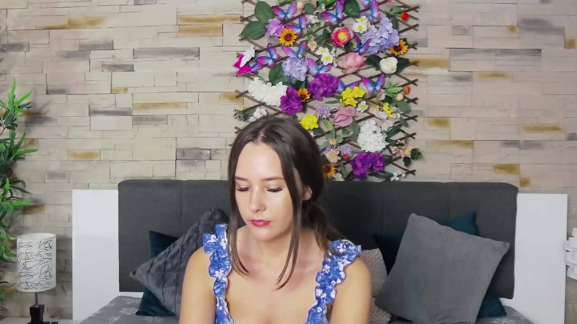 Gallery image thumbnail from Radiance's myfreecams stream on, 07/05/2023, 18:12 image 10 of 20