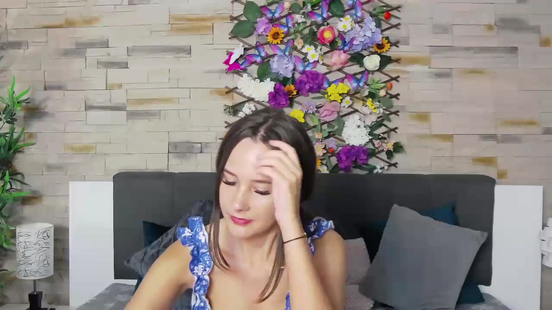 Gallery image thumbnail from Radiance's myfreecams stream on, 07/05/2023, 18:12 image 9 of 20