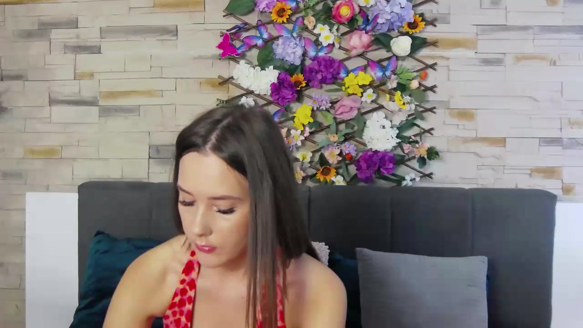 Gallery image thumbnail from Radiance's myfreecams stream on, 07/07/2023, 12:43 image 11 of 20
