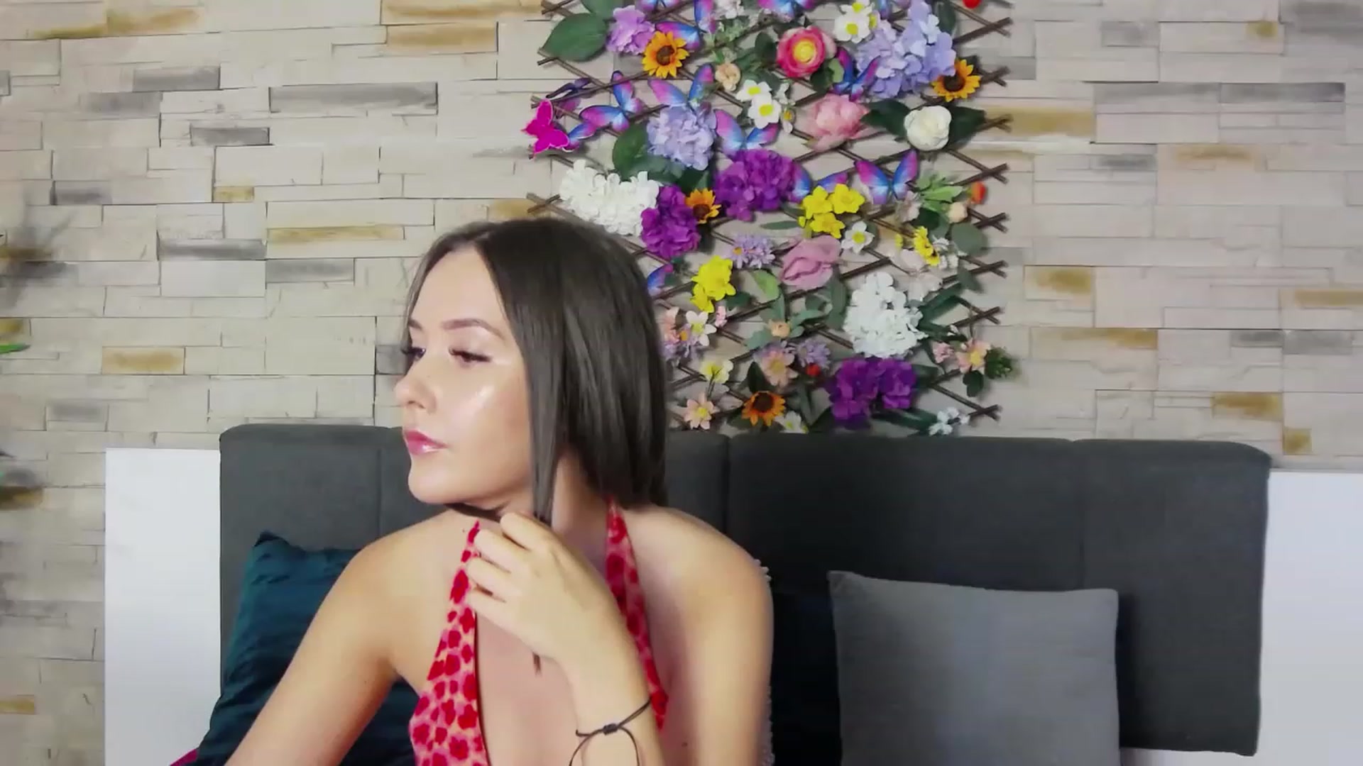Gallery image thumbnail from Radiance's myfreecams stream on, 07/07/2023, 13:33 image 11 of 20