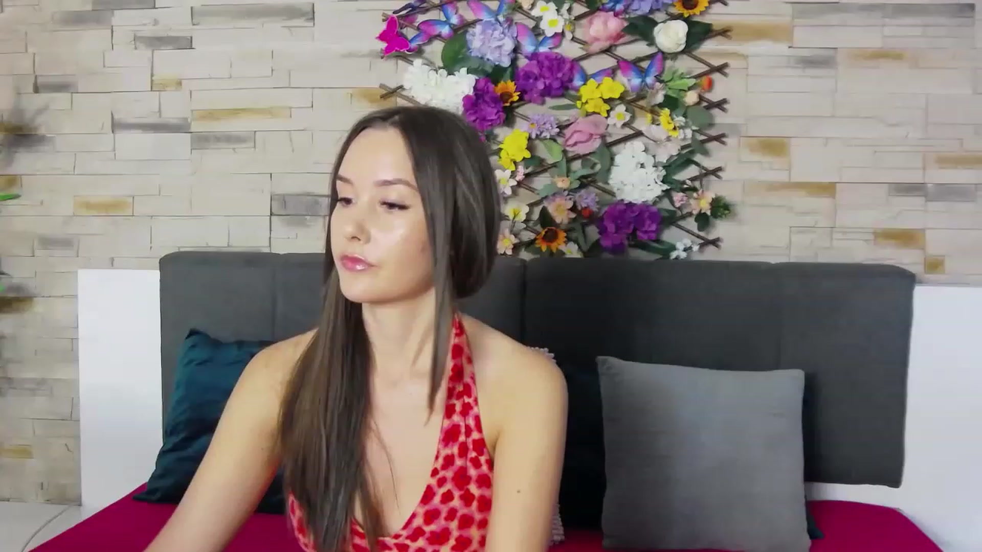 Gallery image thumbnail from Radiance's myfreecams stream on, 07/07/2023, 13:33 image 6 of 20